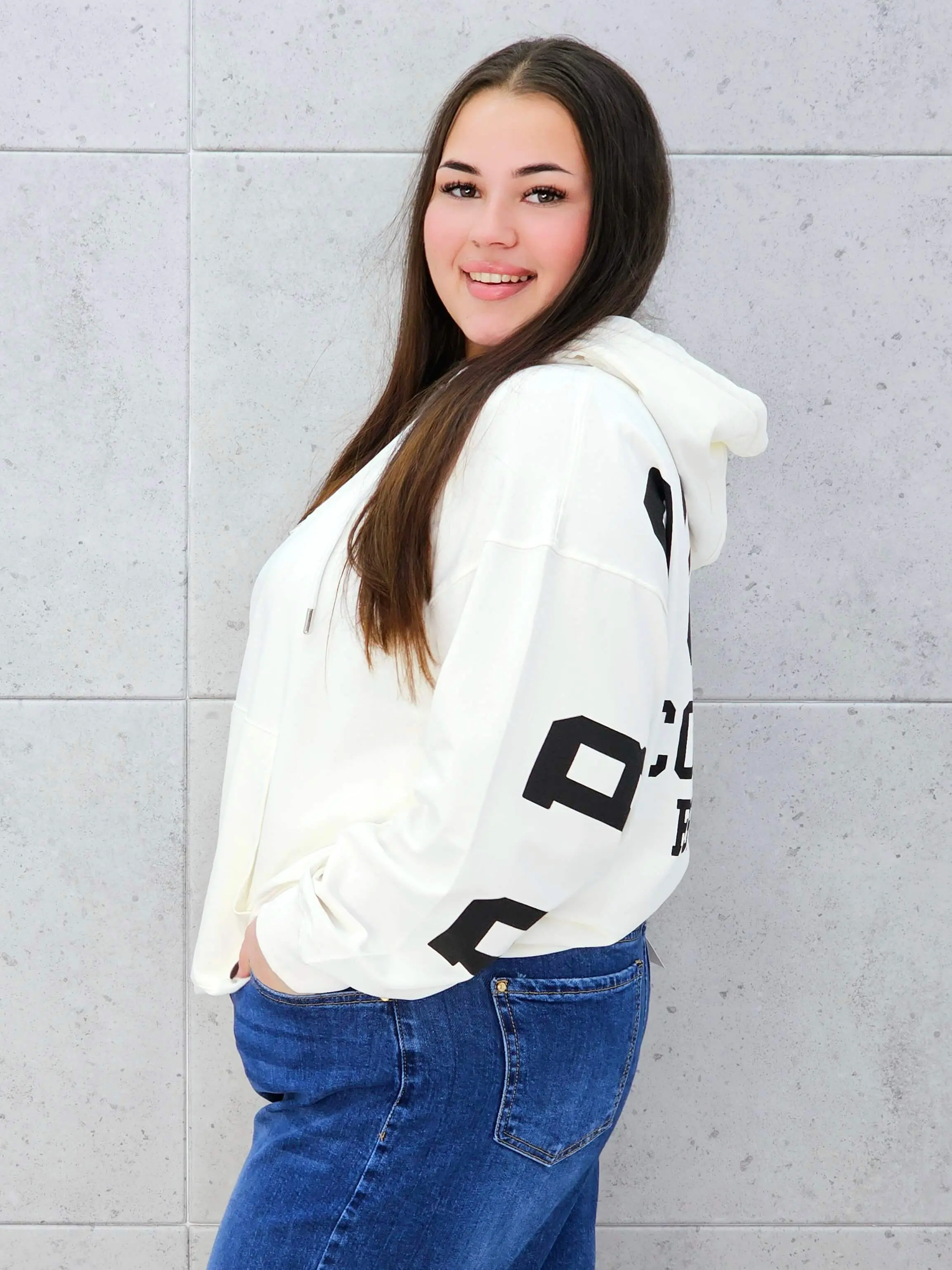 Bluza Oversize Plus Size StylowaXL – Miejski Styl i Komfort dla Kobiet XXL - Image 13