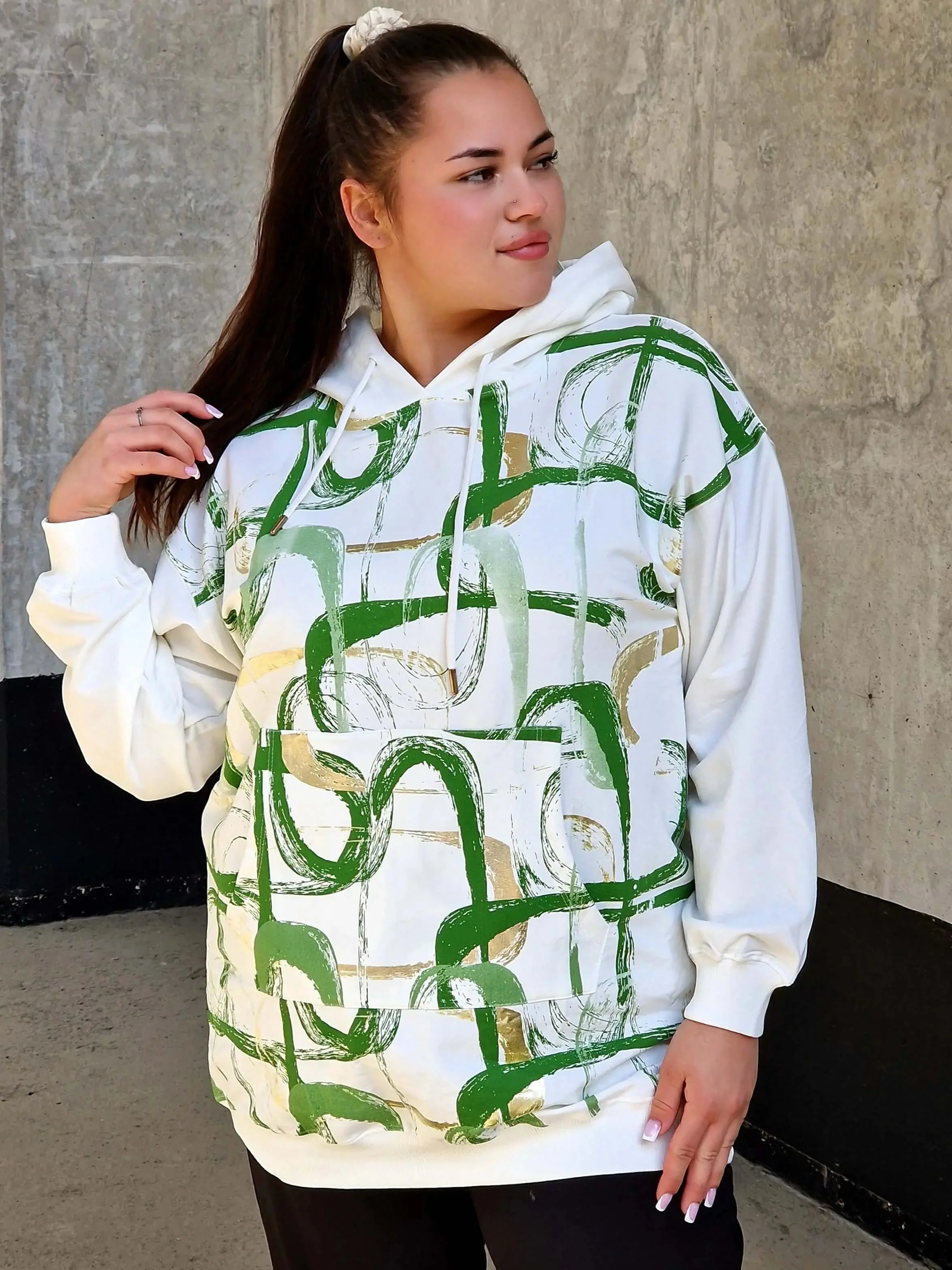 Bluza z abstrakcyjnym printem - Image 11