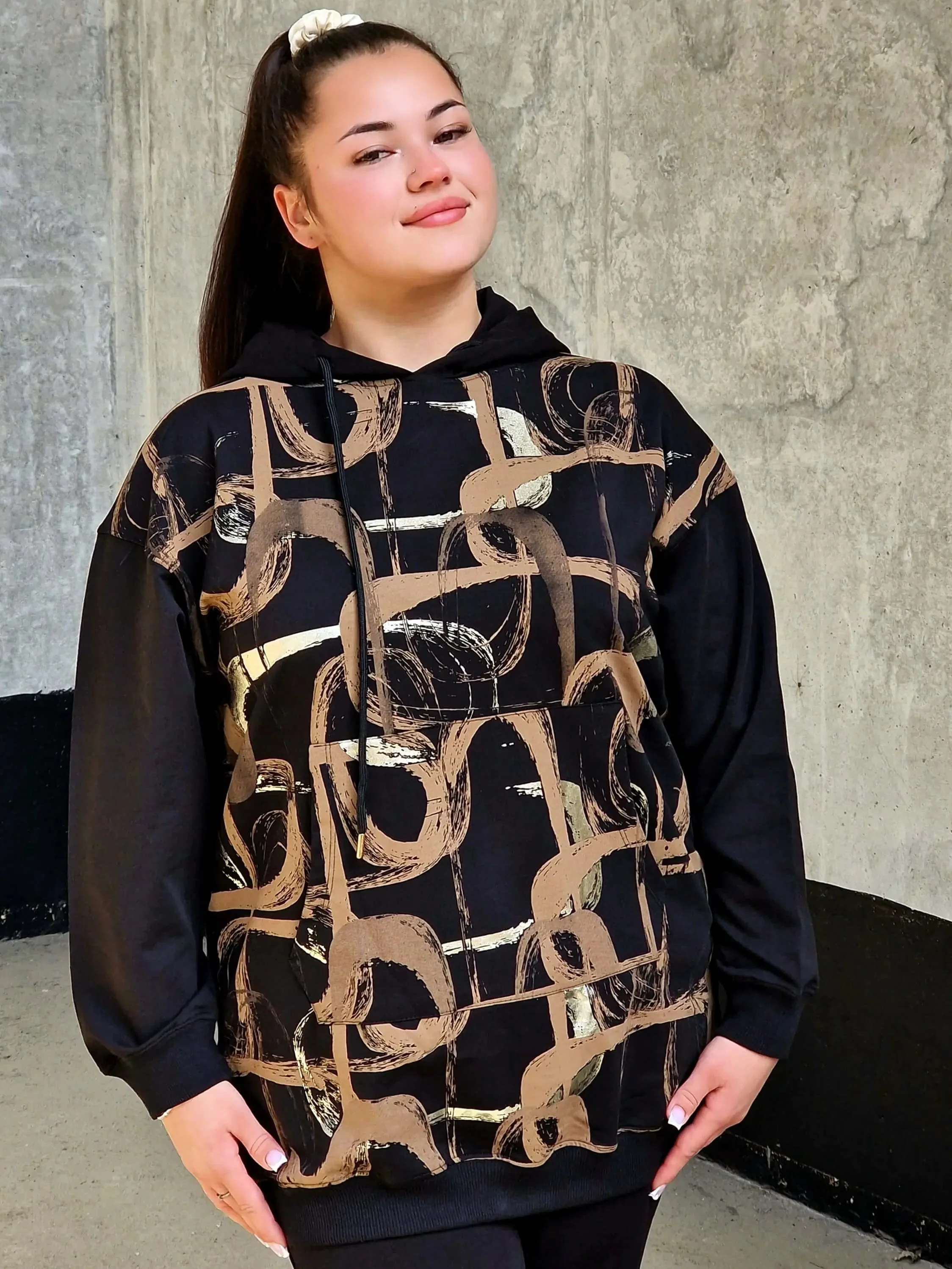 Bluza z abstrakcyjnym printem - Image 26