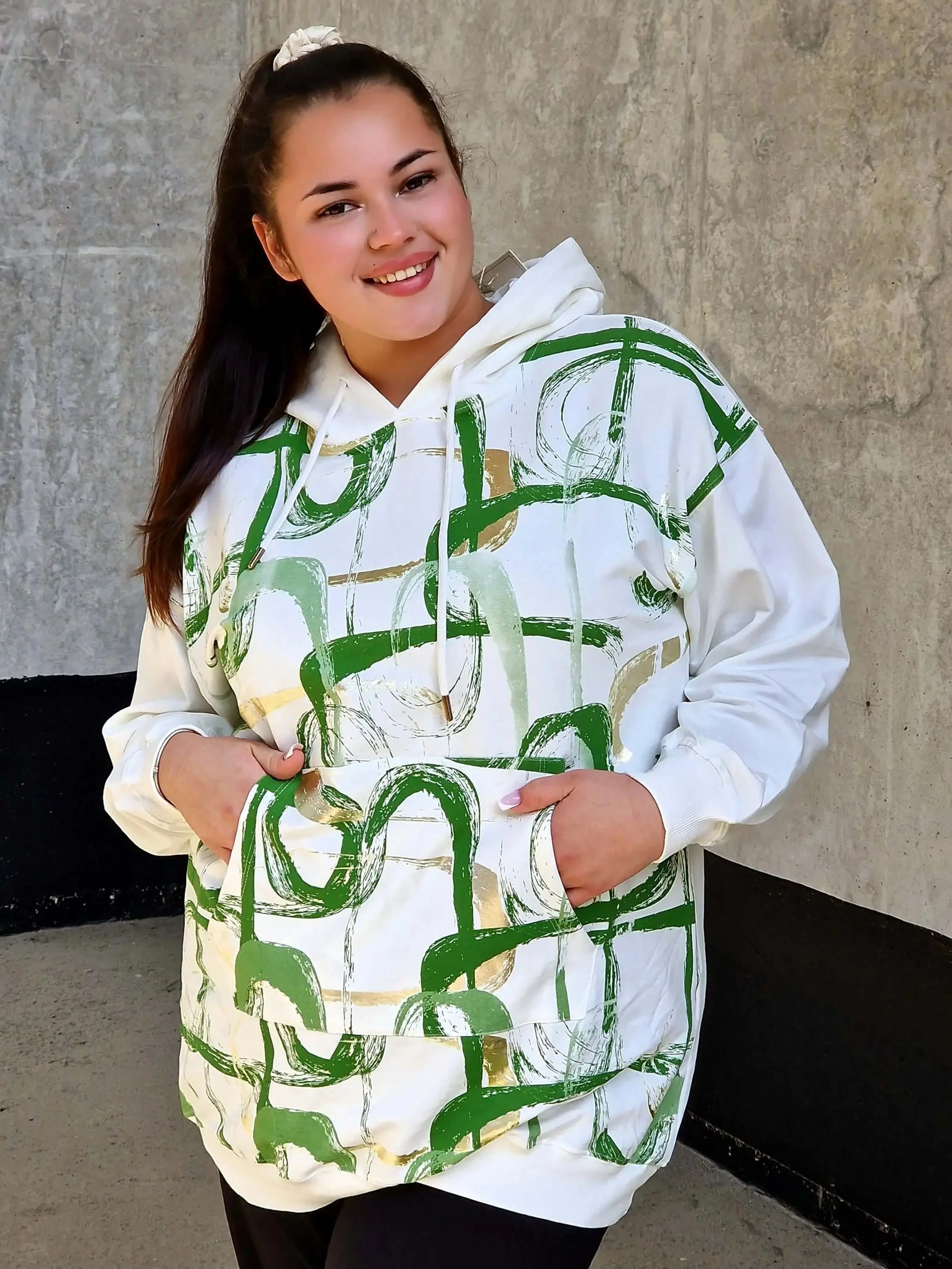 Bluza z abstrakcyjnym printem - Image 4