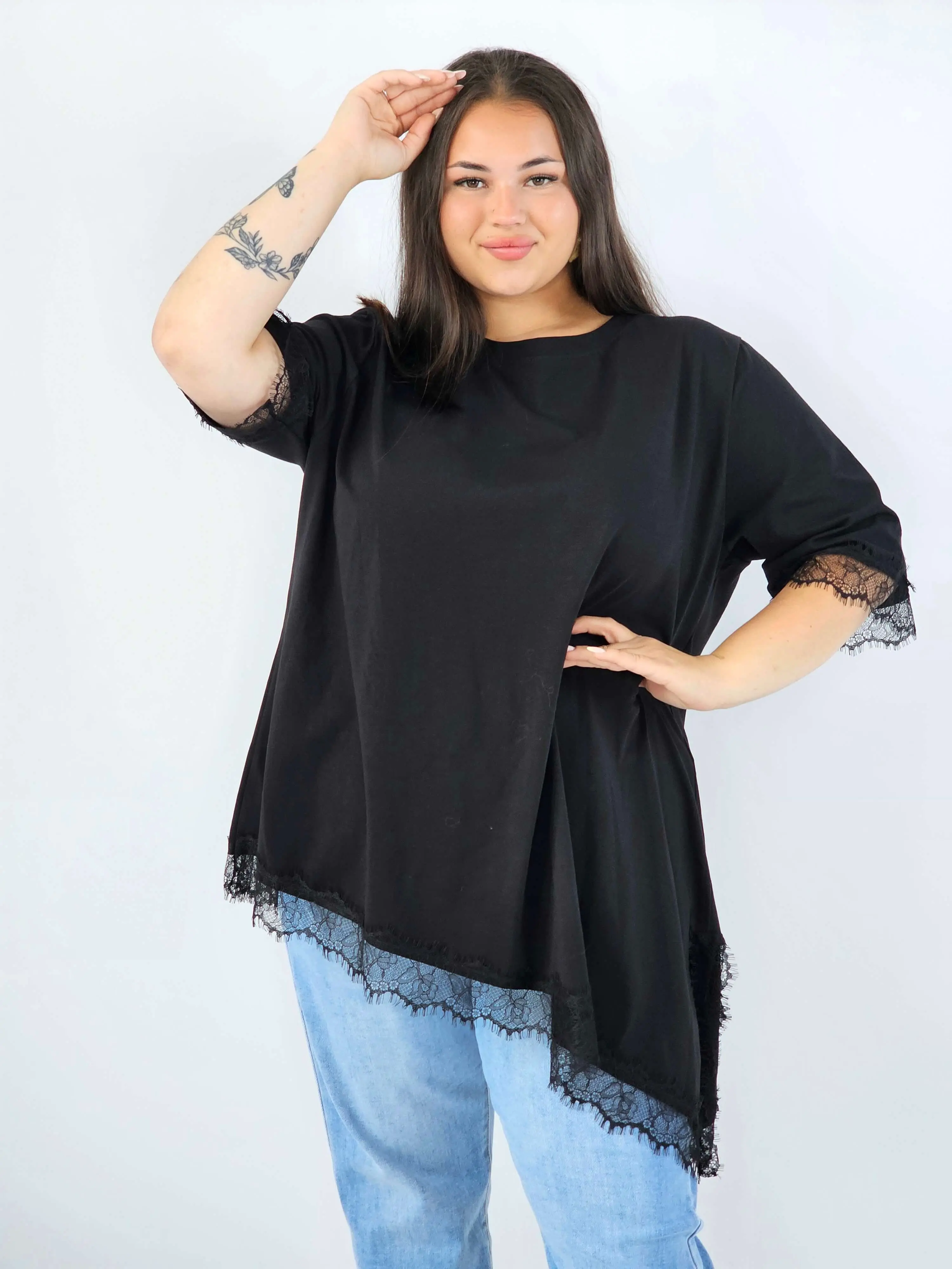 Bluzka  plus size asymetryczna XXL z koronką - Image 4