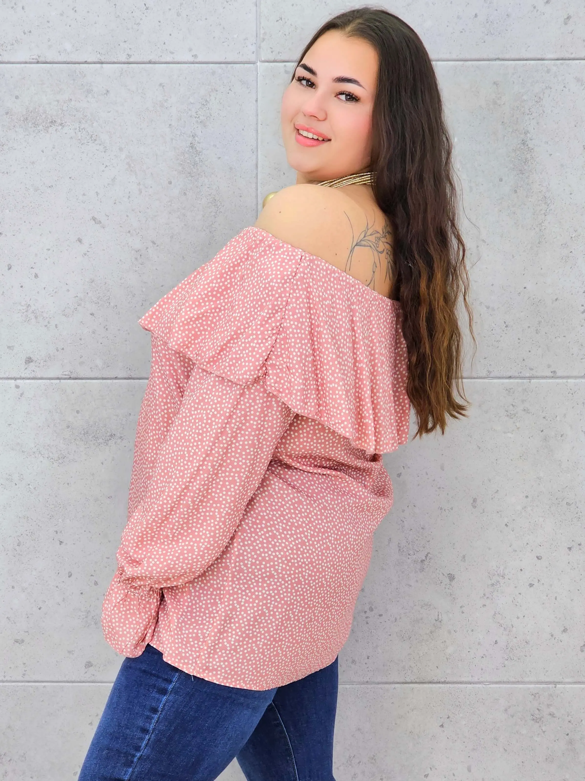 Bluzka plus size – hiszpanka o zwiewnym i kobiecym fasonie XXL - Image 6