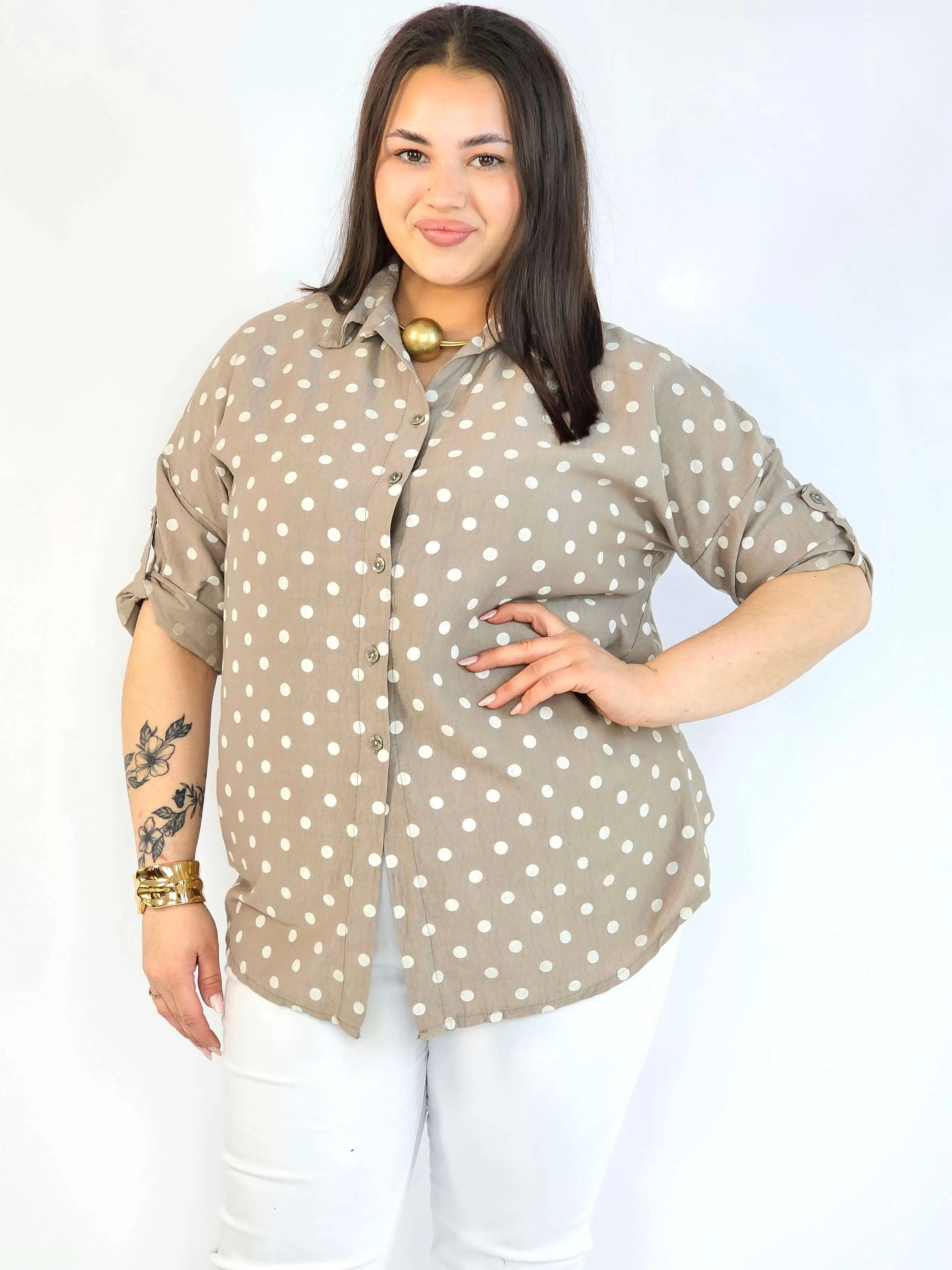 Bluzka plus size koszulowa w grochy – wygodna bluzka XXL - Image 15