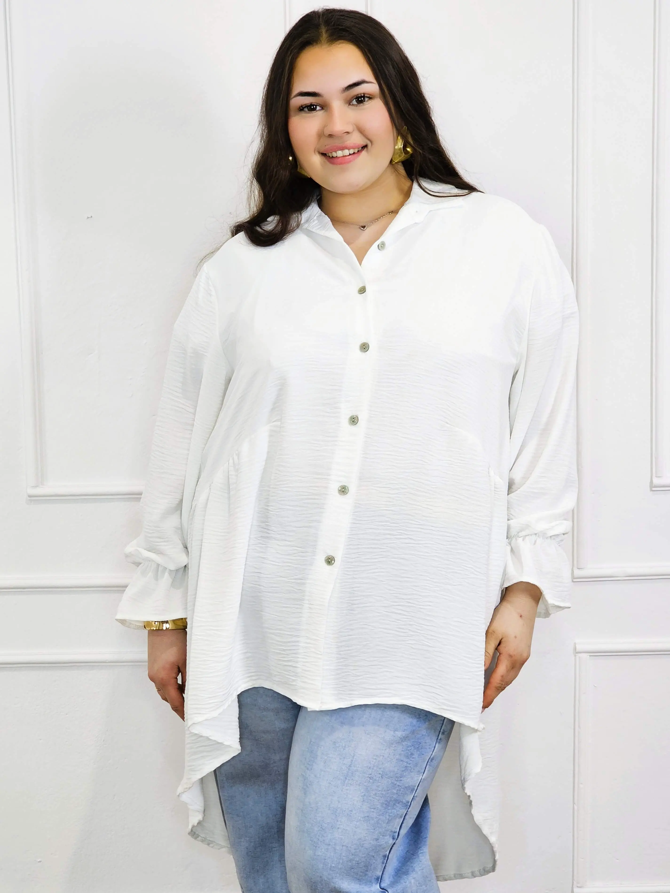 Bluzka plus size koszulowa z dłuższym tyłem – lekka, oversize, na guziki XXL - Image 4