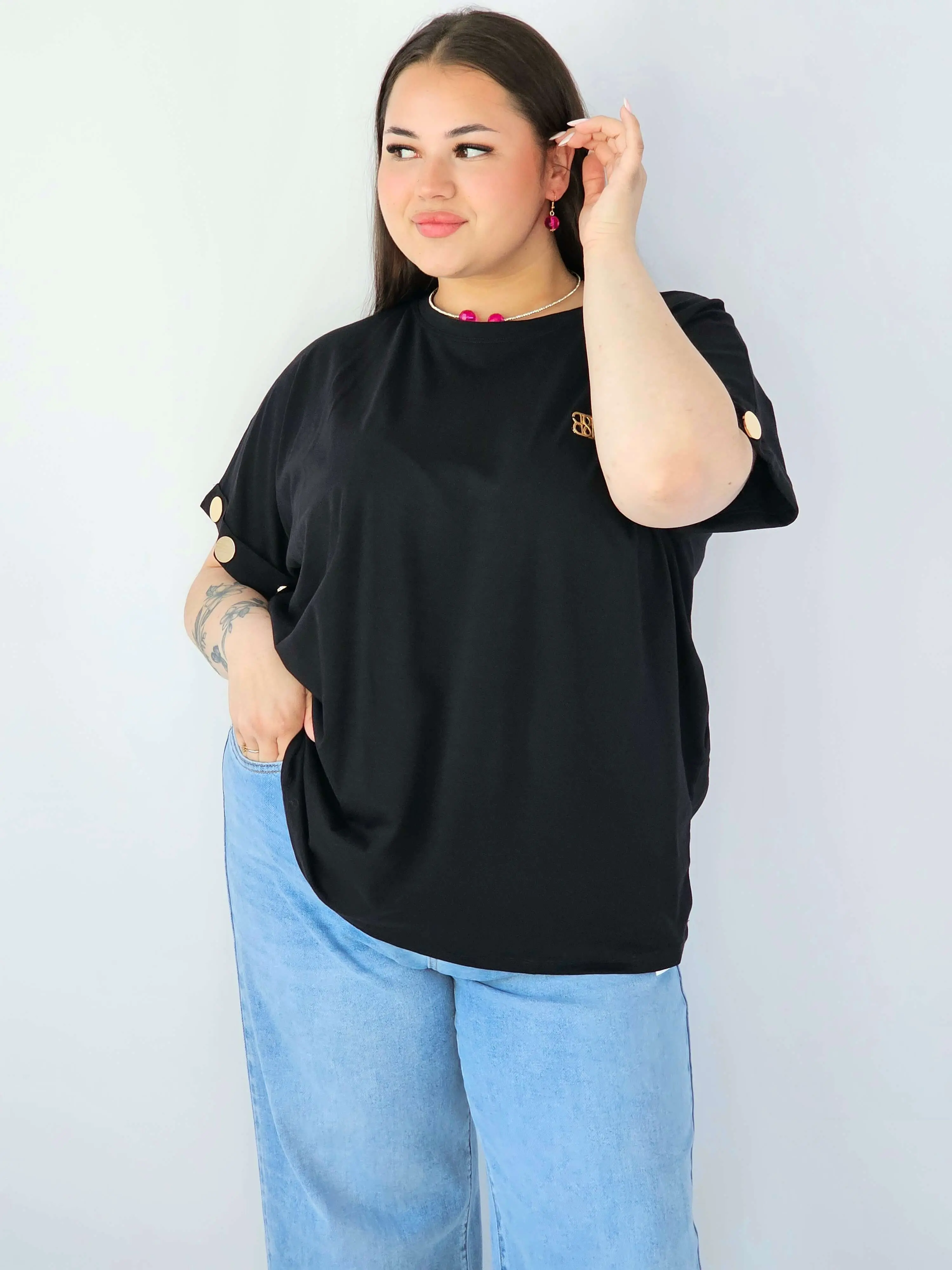 Bluzka Plus Size Luźna Z Krótkim Rękawem I Ozdobnymi Detalami - Image 16