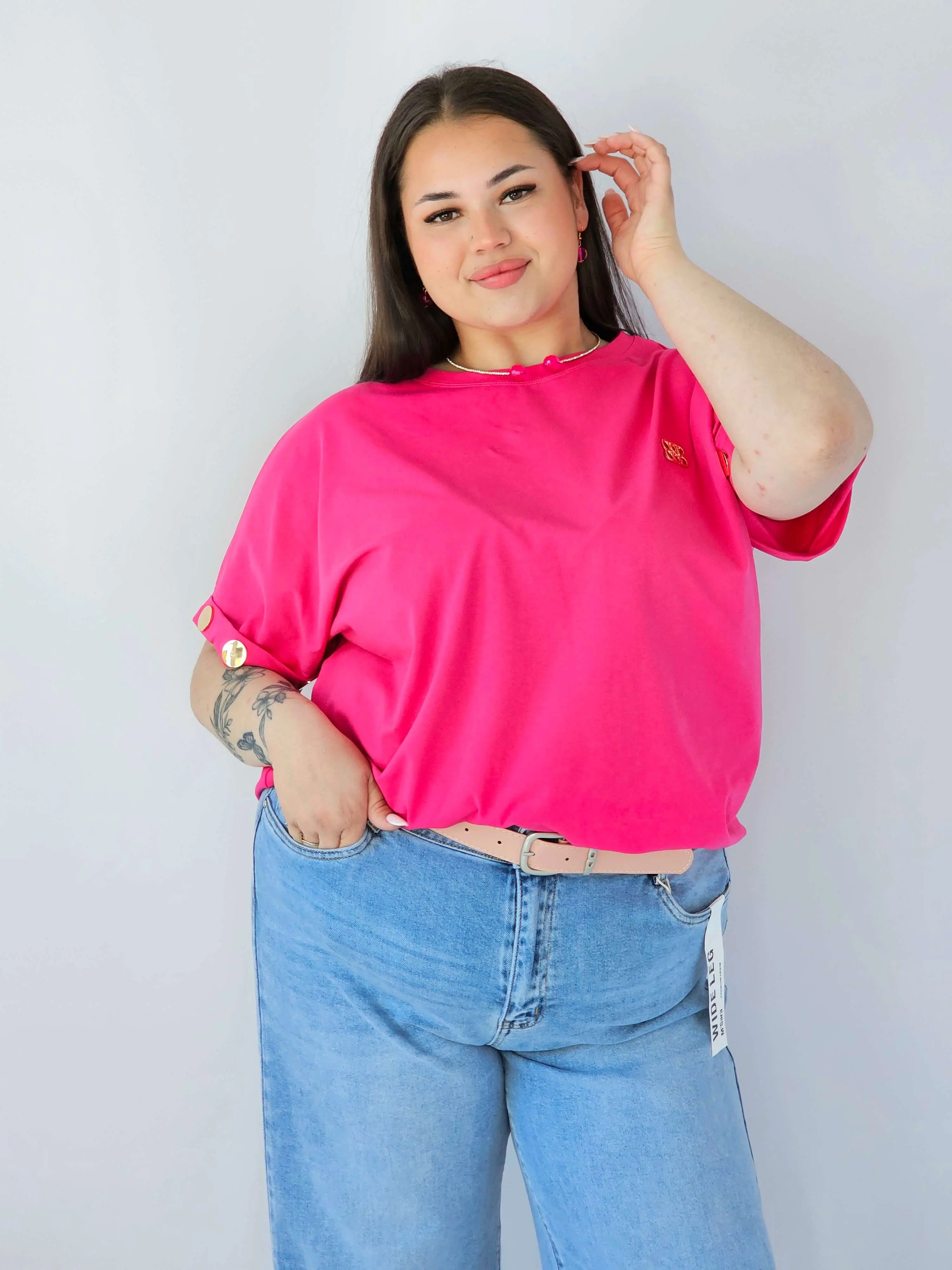 Bluzka Plus Size Luźna Z Krótkim Rękawem I Ozdobnymi Detalami - Image 23
