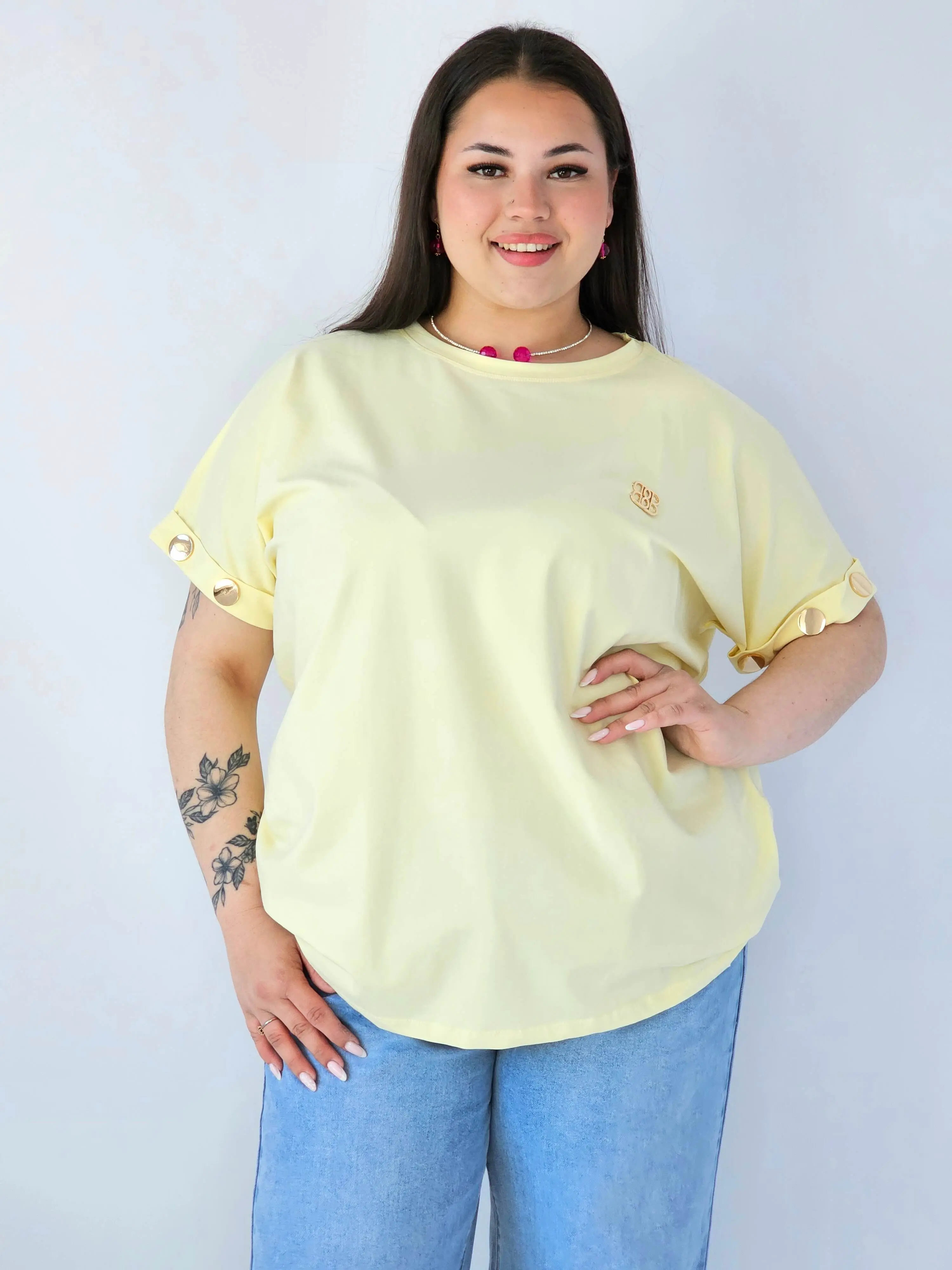 Bluzka Plus Size Luźna Z Krótkim Rękawem I Ozdobnymi Detalami - Image 29