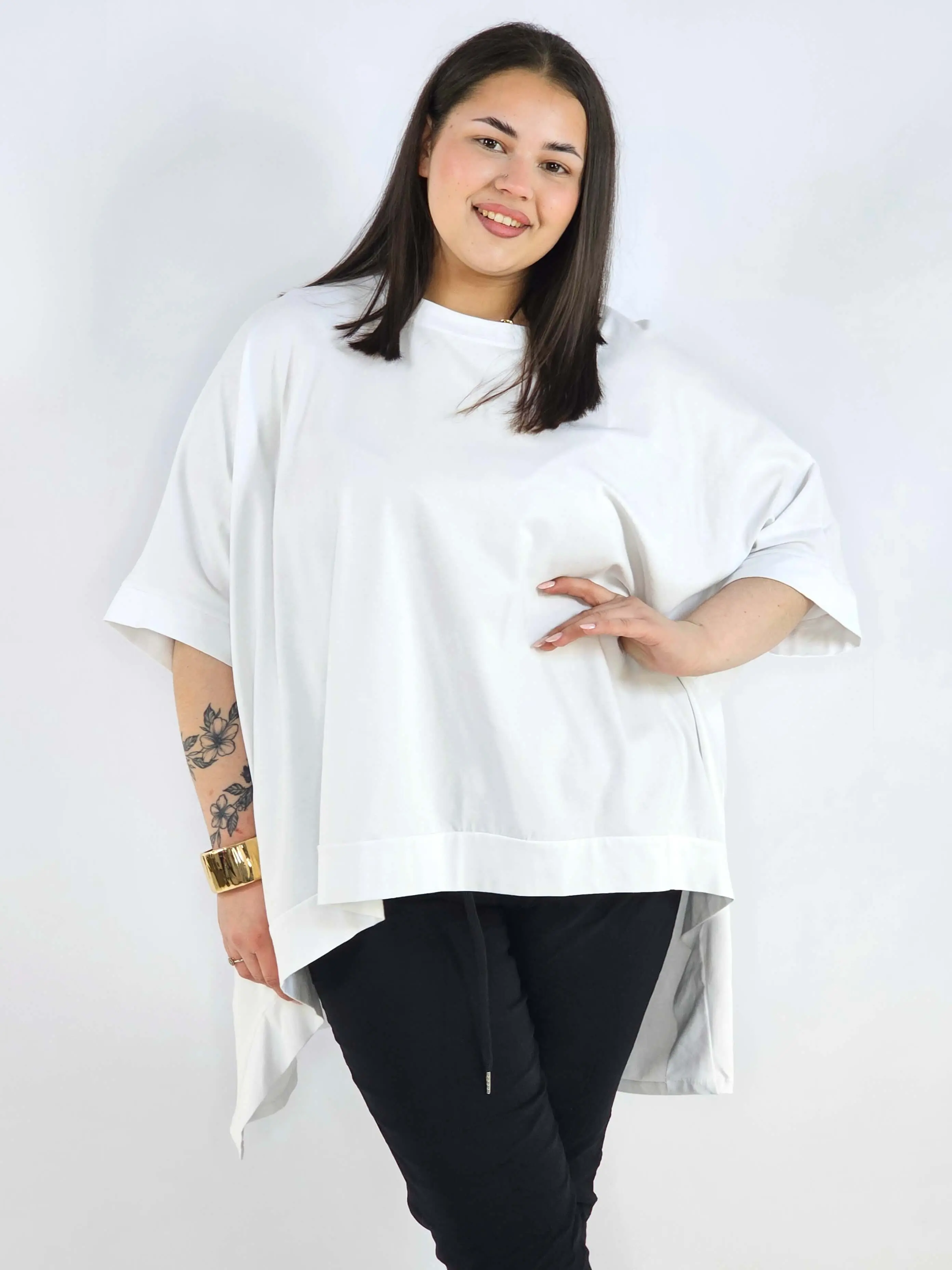 Bluzka plus size oversize z asymetrycznym dołem – wygodna bluzka damska XXL - Image 6
