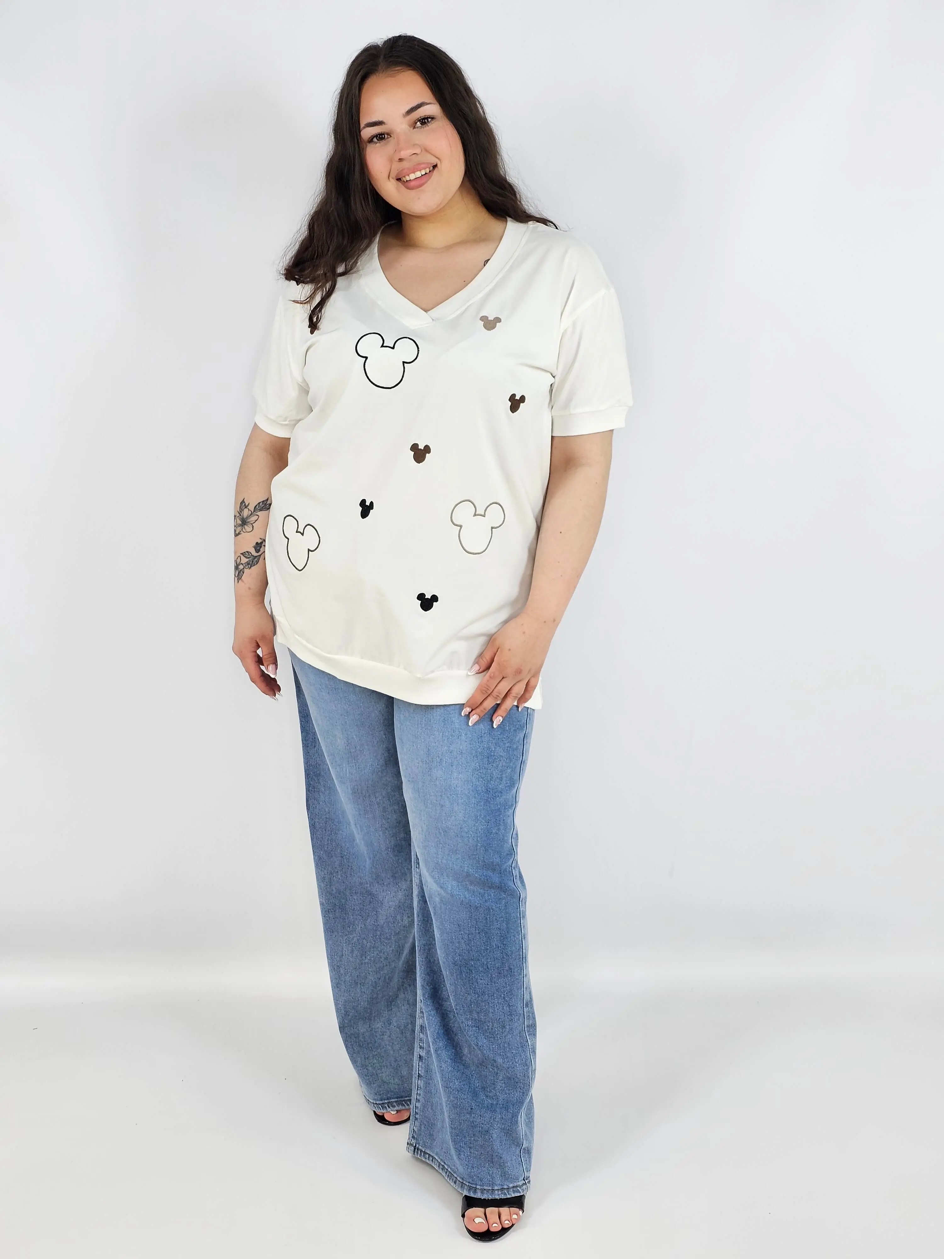 Bluzka plus size XXL z dekoltem V – modna i wygodna - Image 5