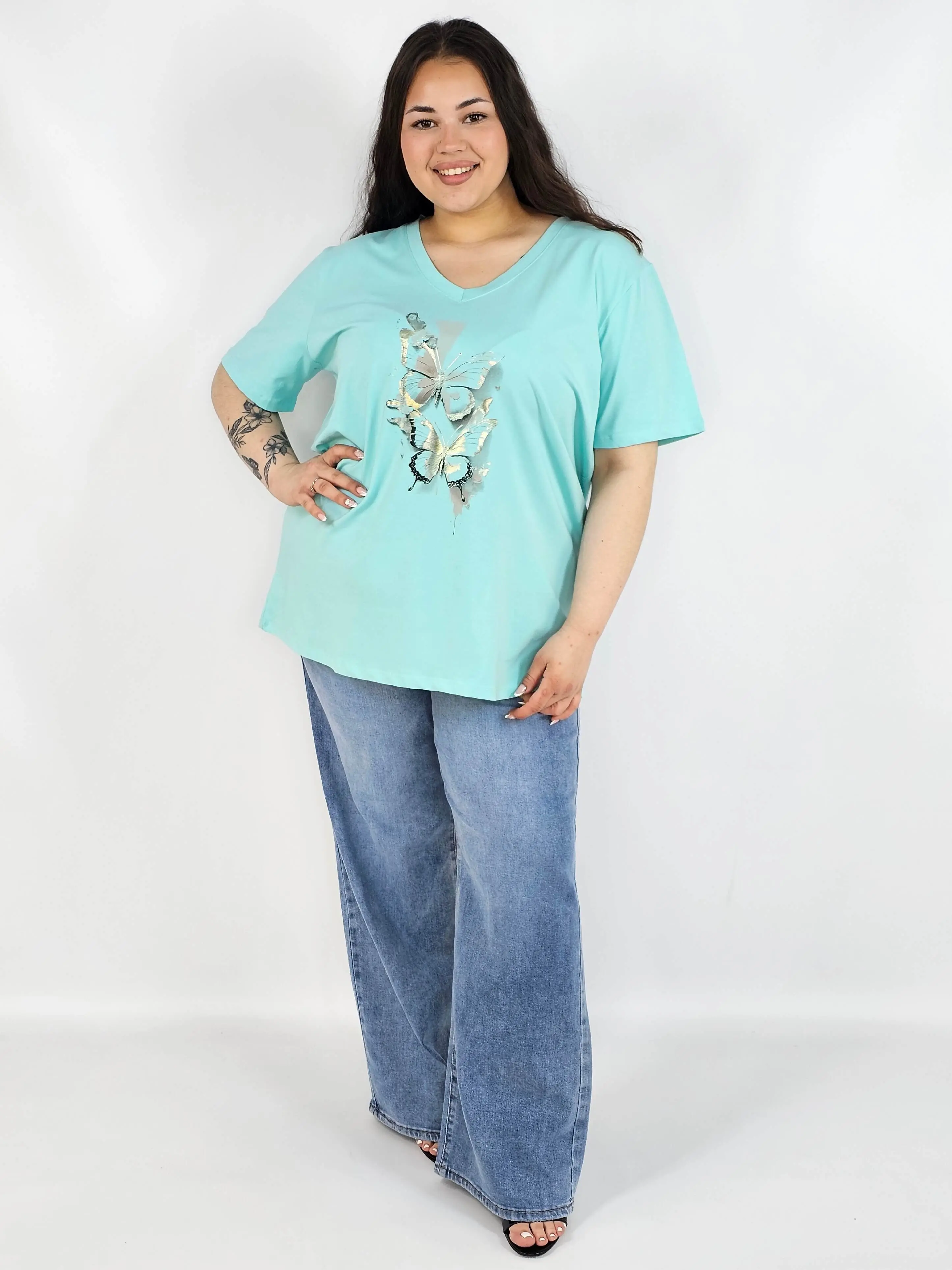 Bluzka plus size XXL z motywem motyli – kobieca i stylowa na co dzień - Image 15