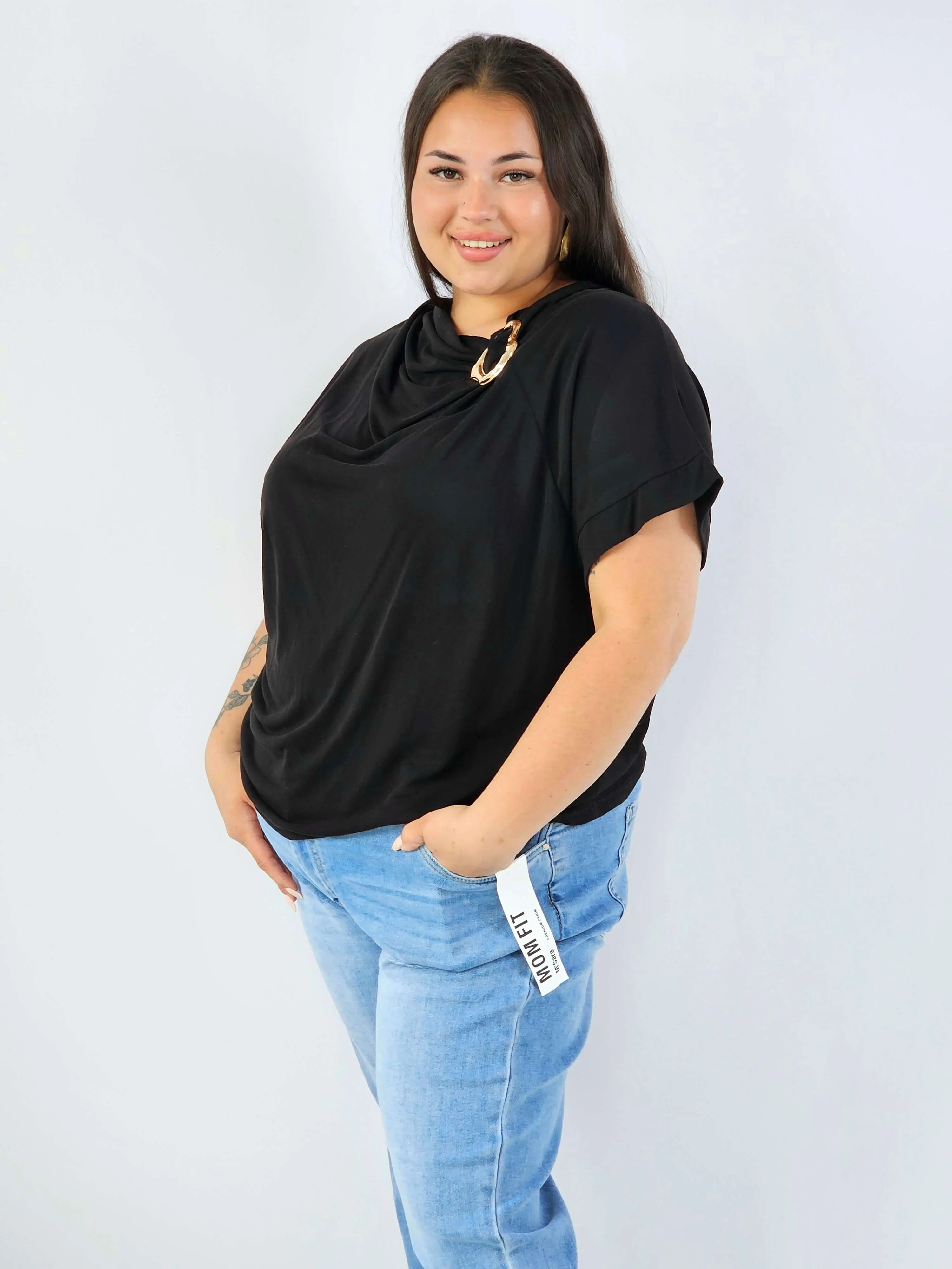 Bluzka plus size XXL z ozdobną broszką – elegancka i modna - Image 17