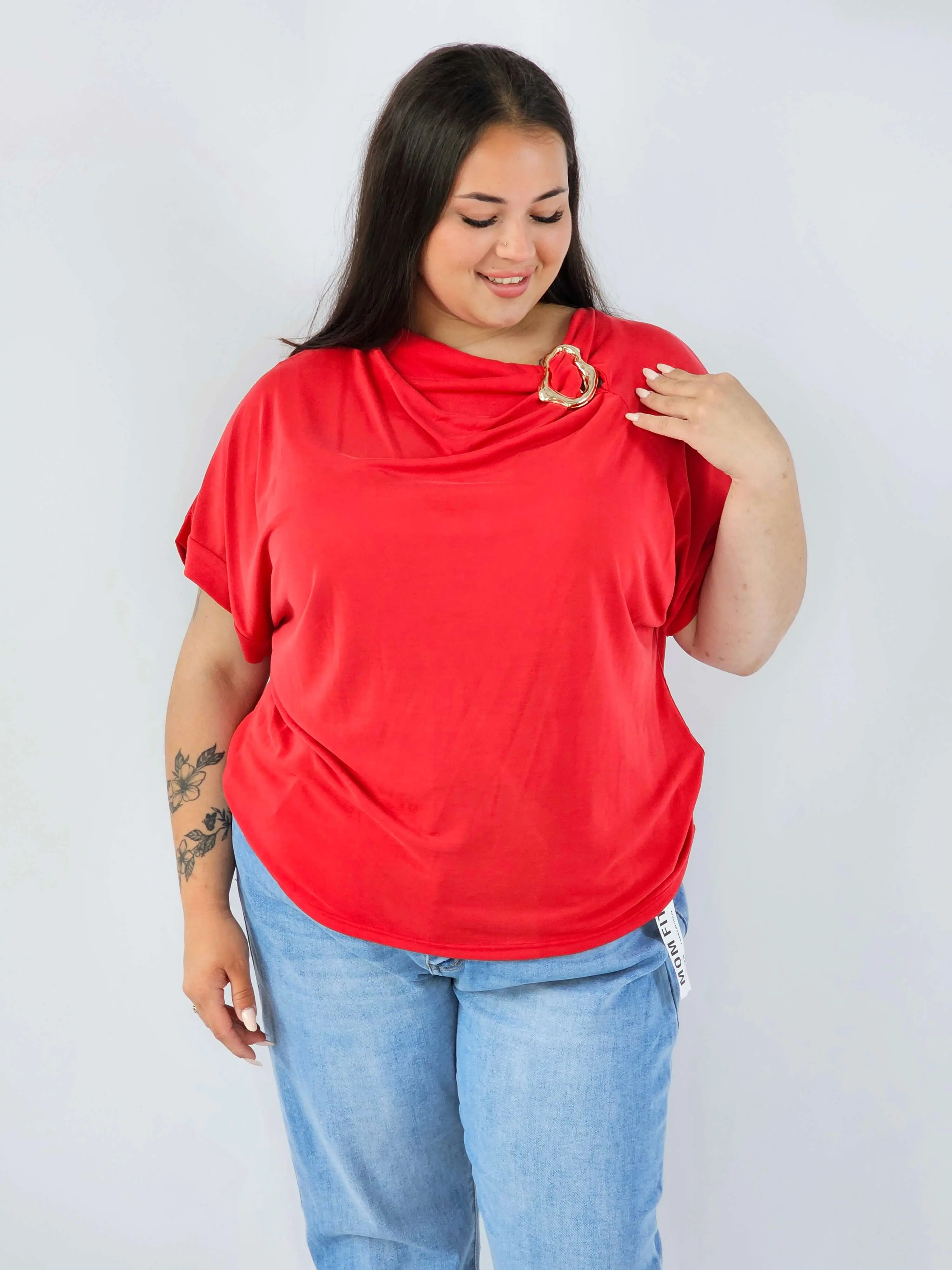 Bluzka plus size XXL z ozdobną broszką – elegancka i modna - Image 5