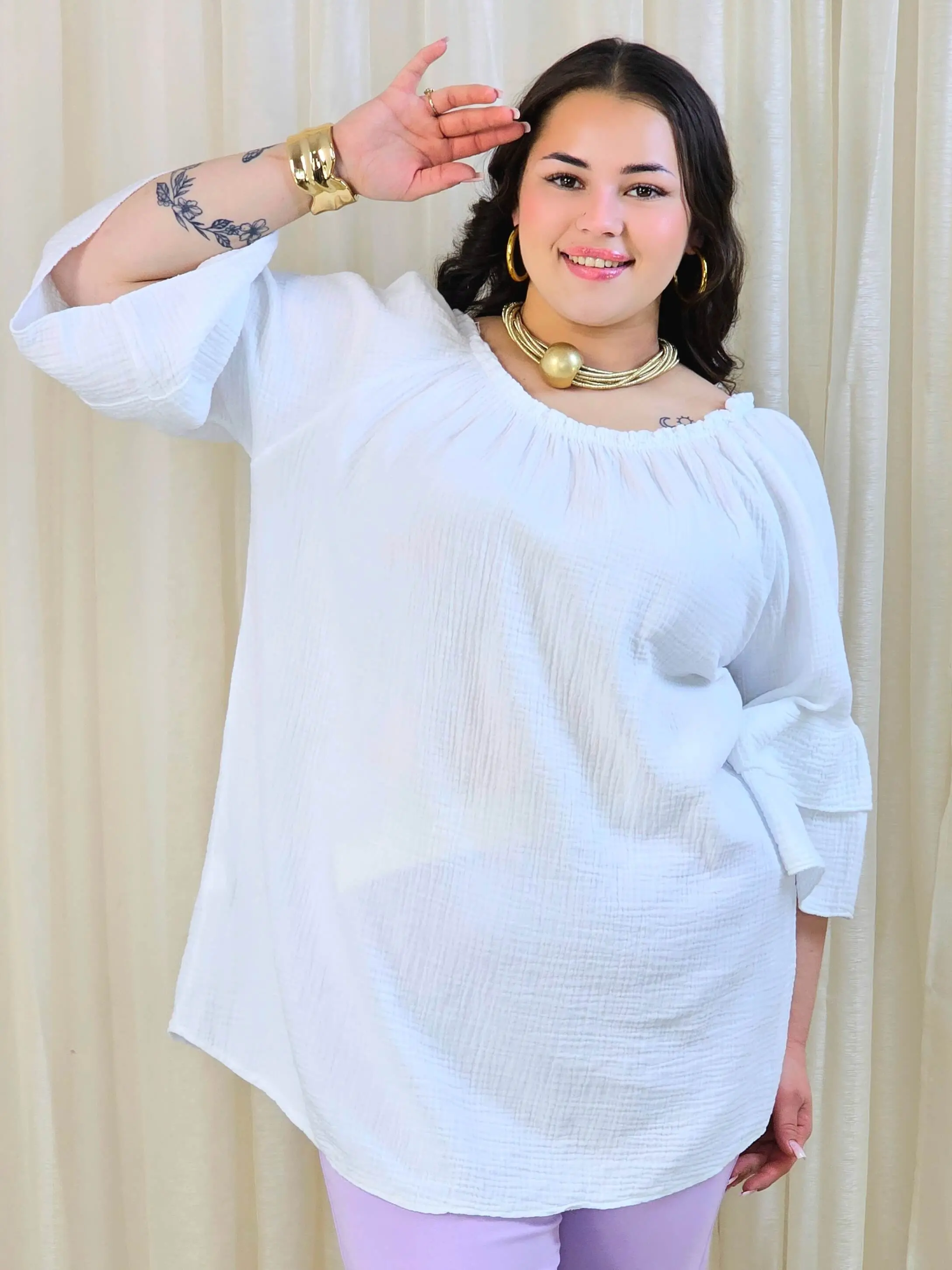 Bluzka plus size z falbanami na rękawach – lekka i kobieca forma na co dzień i okazje - Image 19