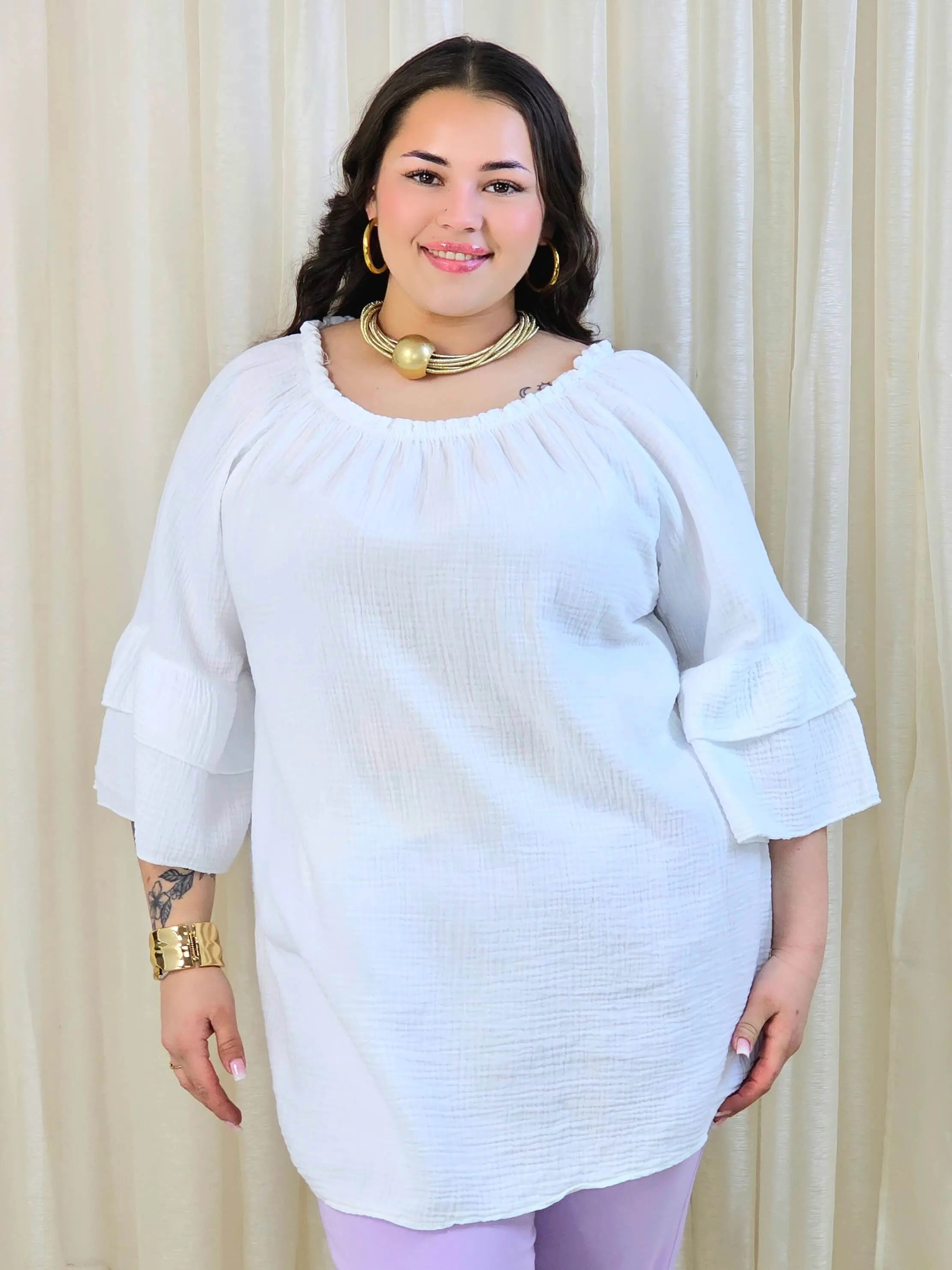 Bluzka plus size z falbanami na rękawach – lekka i kobieca forma na co dzień i okazje - Image 2