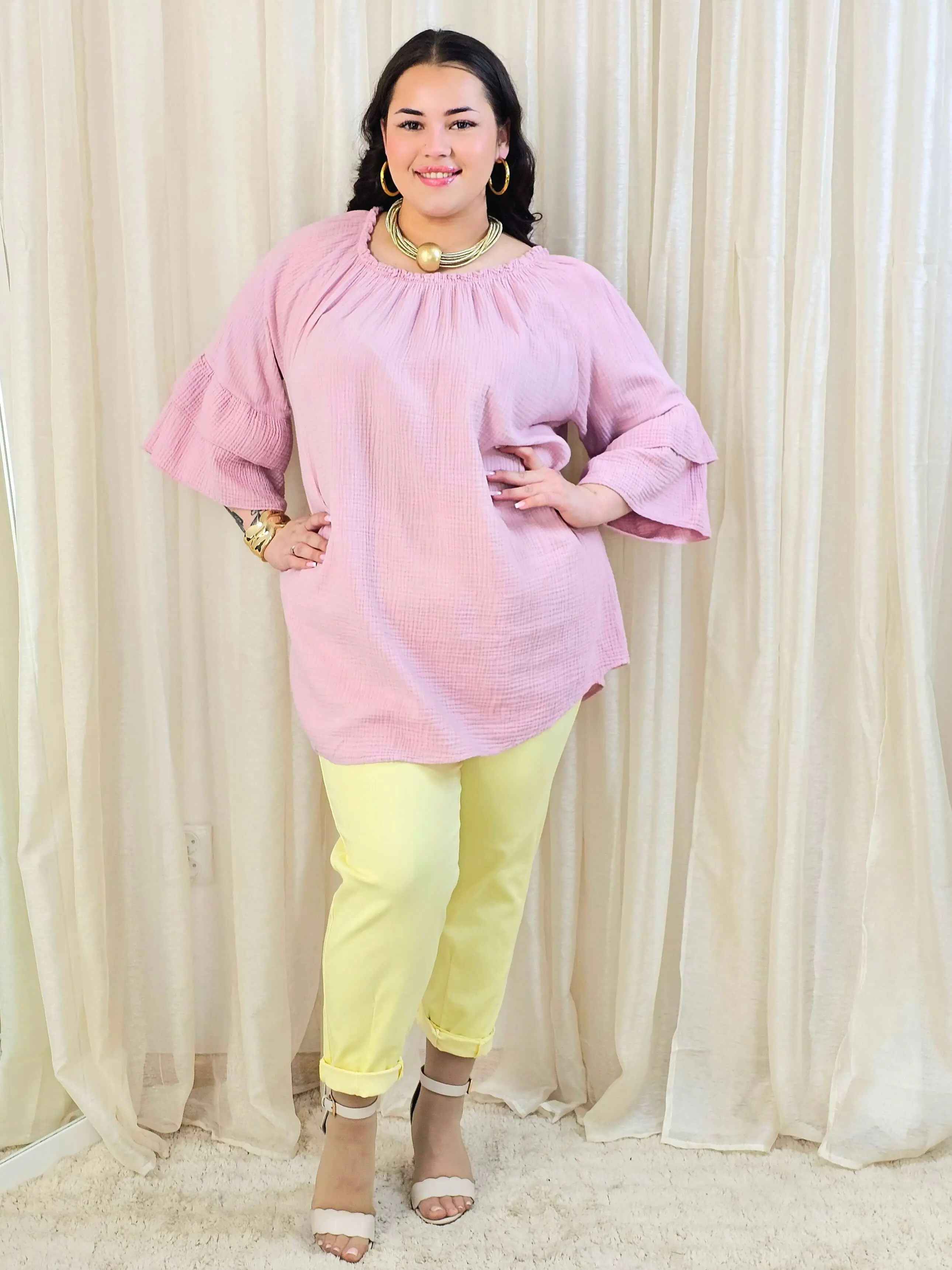 Bluzka plus size z falbanami na rękawach – lekka i kobieca forma na co dzień i okazje - Image 6