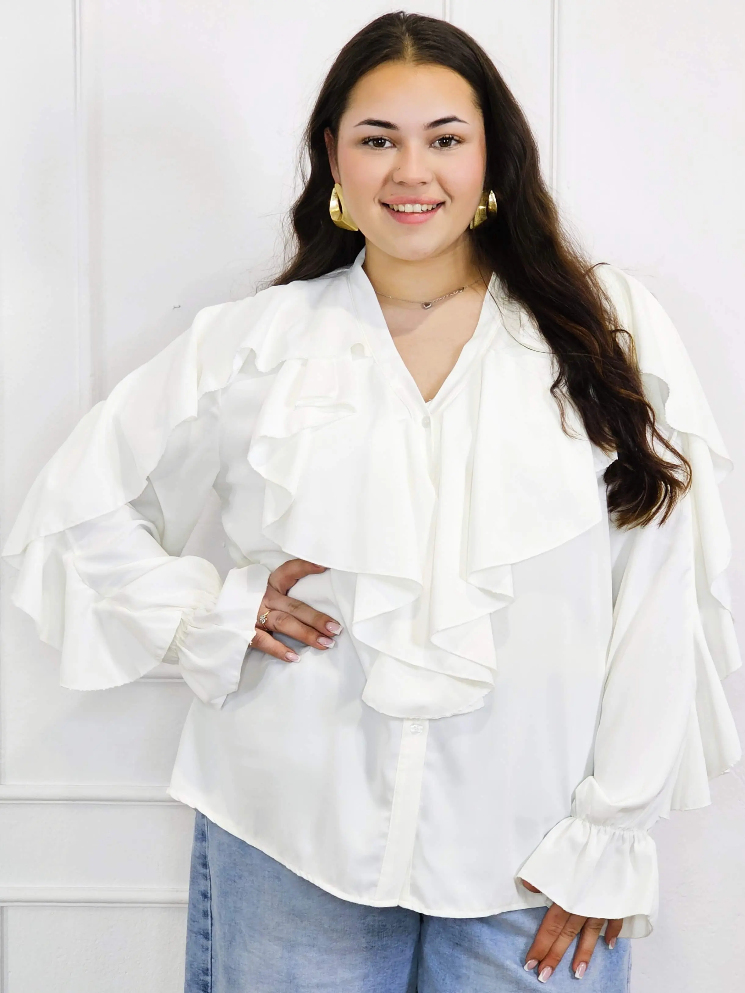 Bluzka plus size z falbanami – romantyczny szyk i wygoda w eleganckim stylu - Image 10