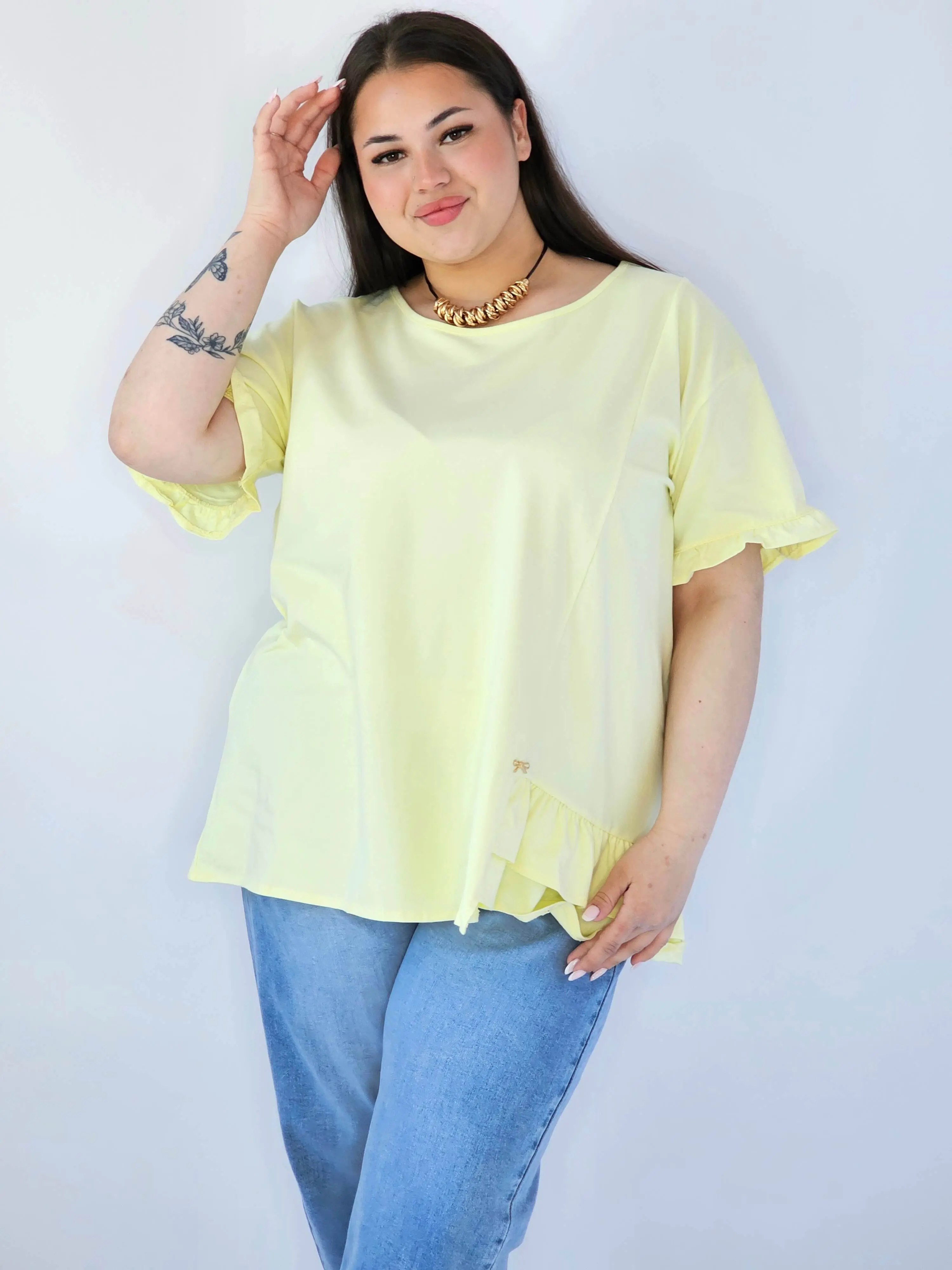 Bluzka Plus Size Z Falbanką I Ozdobnym Wykończeniem - Image 17