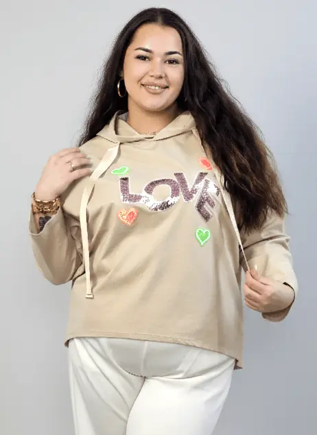 Bluzka plus size z kapturem LOVE – modna bluzka XXL - Image 2