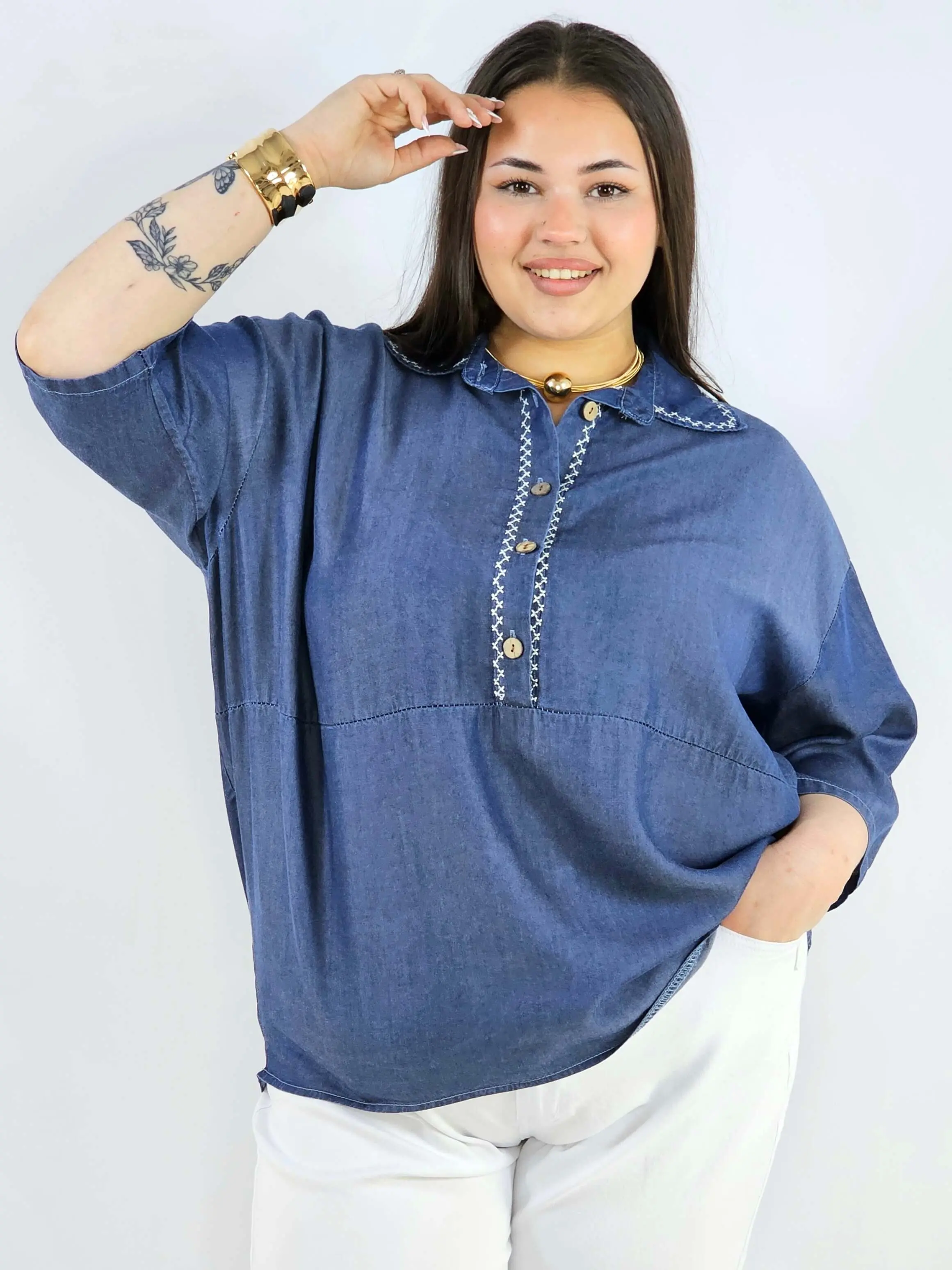 Bluzka plus size z kołnierzykiem i guziczkami XXL – luźny styl - Image 17