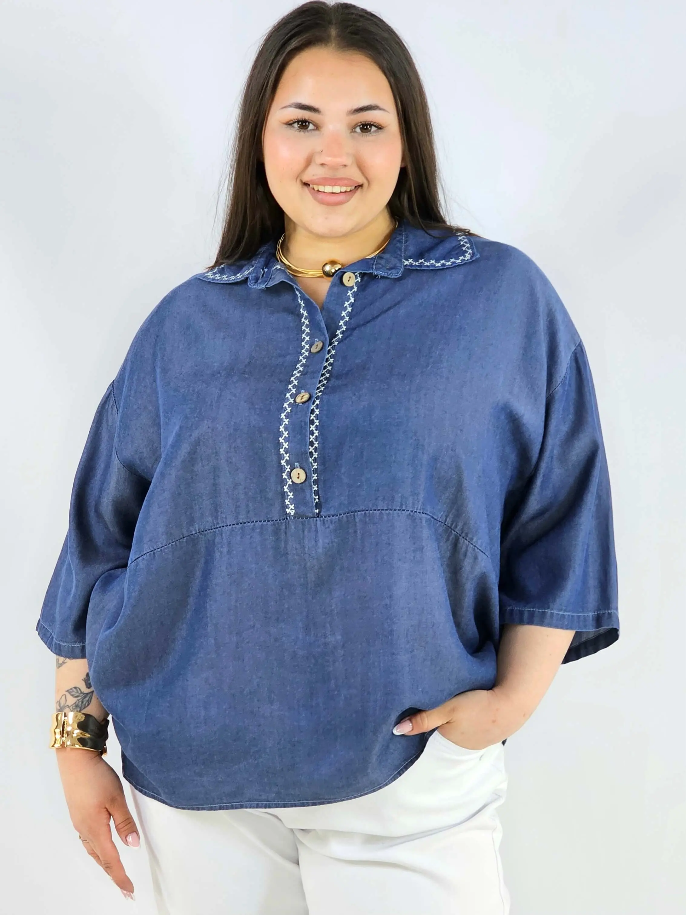 Bluzka plus size z kołnierzykiem i guziczkami XXL – luźny styl - Image 3