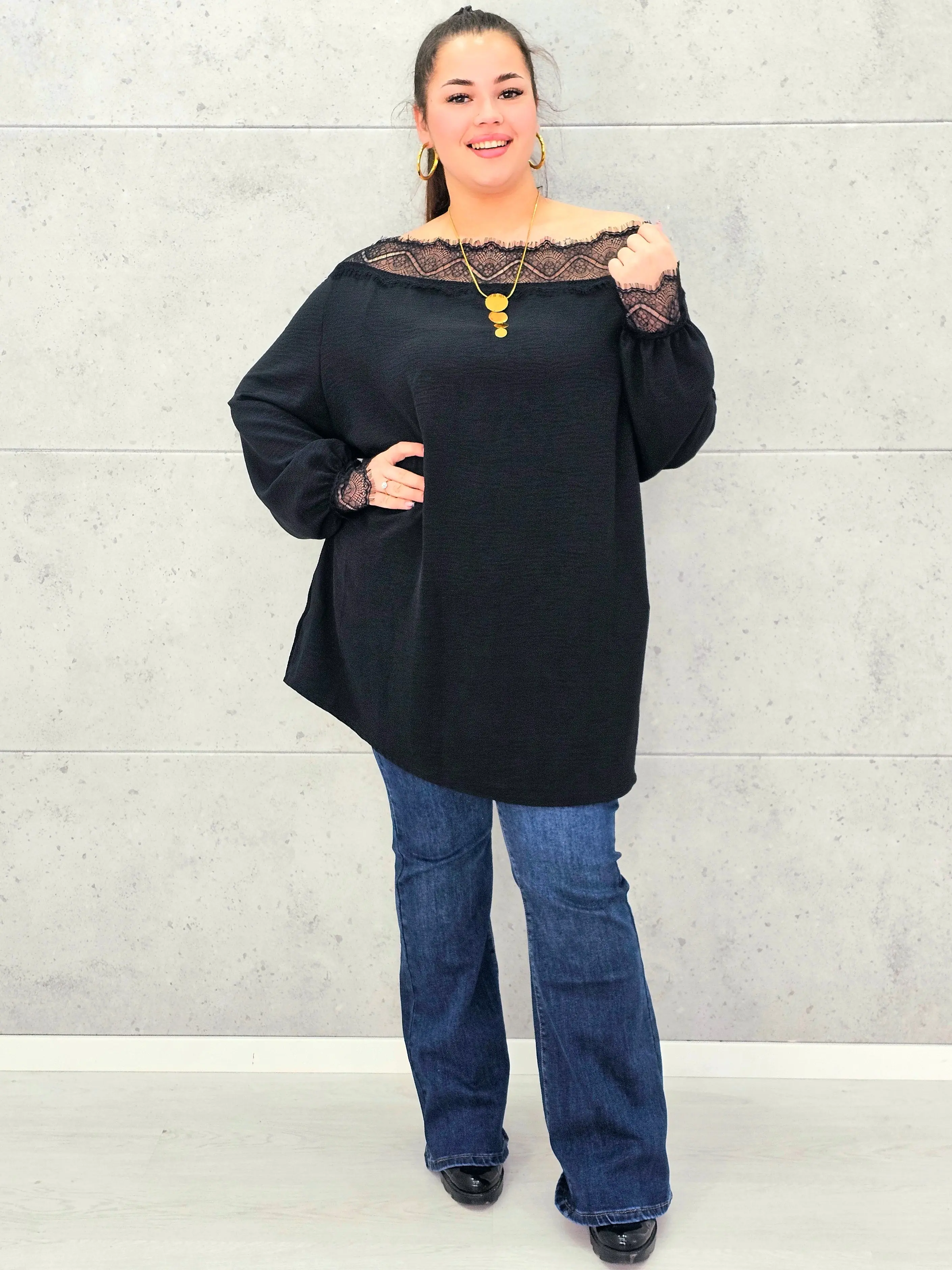 Bluzka plus size z koronką – elegancka bluzka damska XXL - Image 2