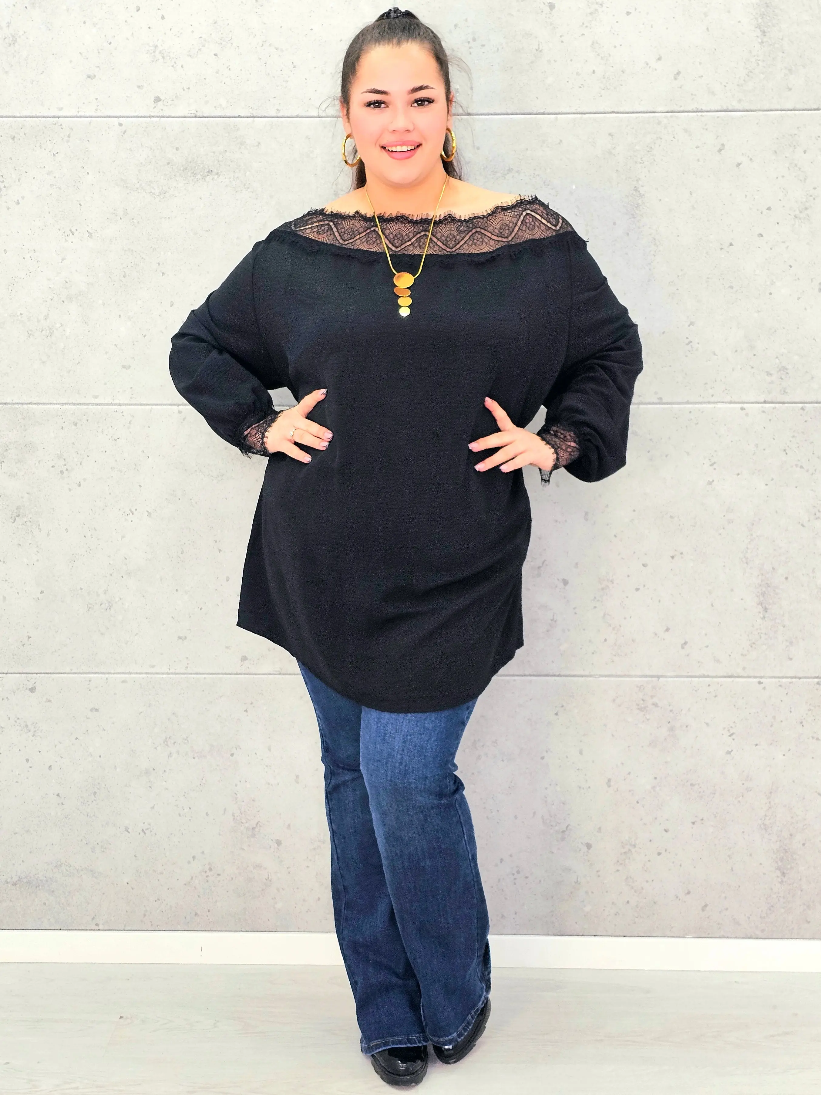 Bluzka plus size z koronką – elegancka bluzka damska XXL - Image 3