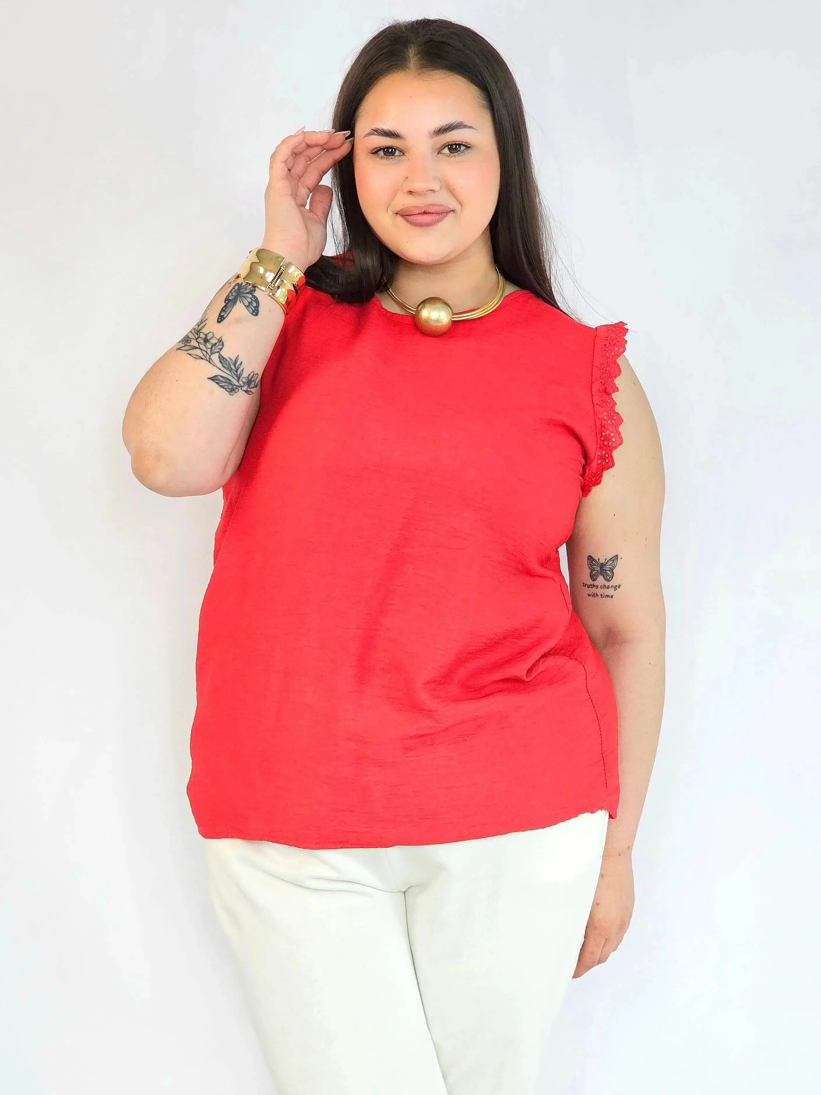 Bluzka plus size z wiskozy – lekka bluzka damska XXL z haftowanym rękawem - Image 12
