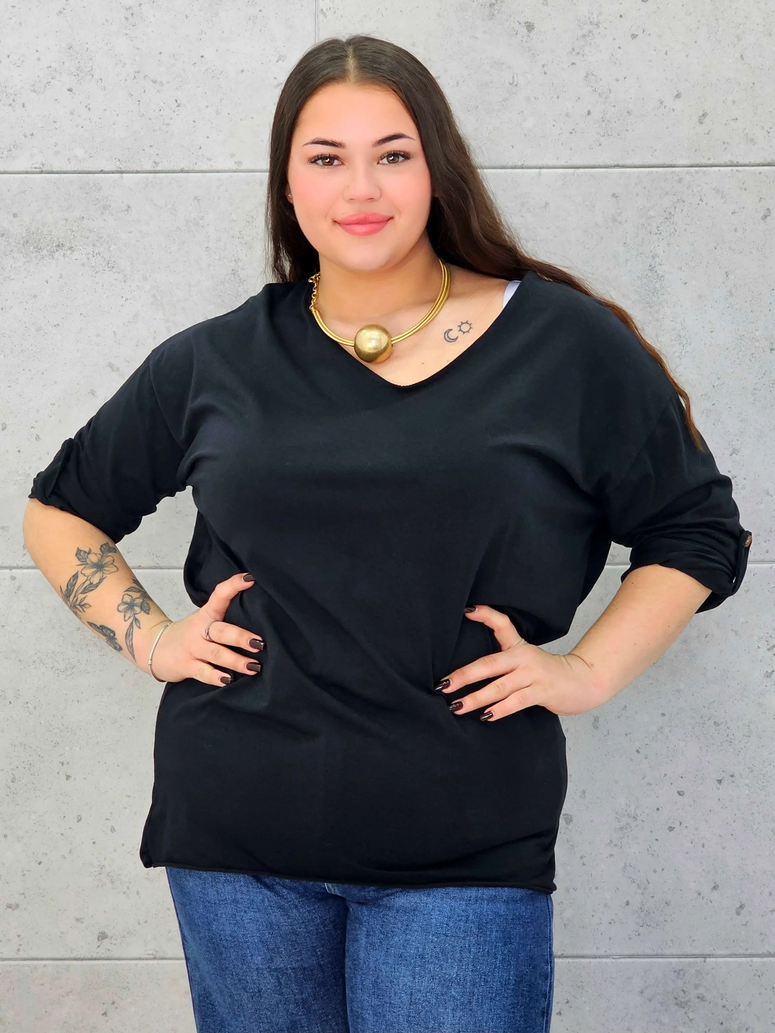 Bluzka Plus Size z Wiązaniem StylowaXL – Wygoda i Subtelna Elegancja dla Kobiet XXL - Image 3
