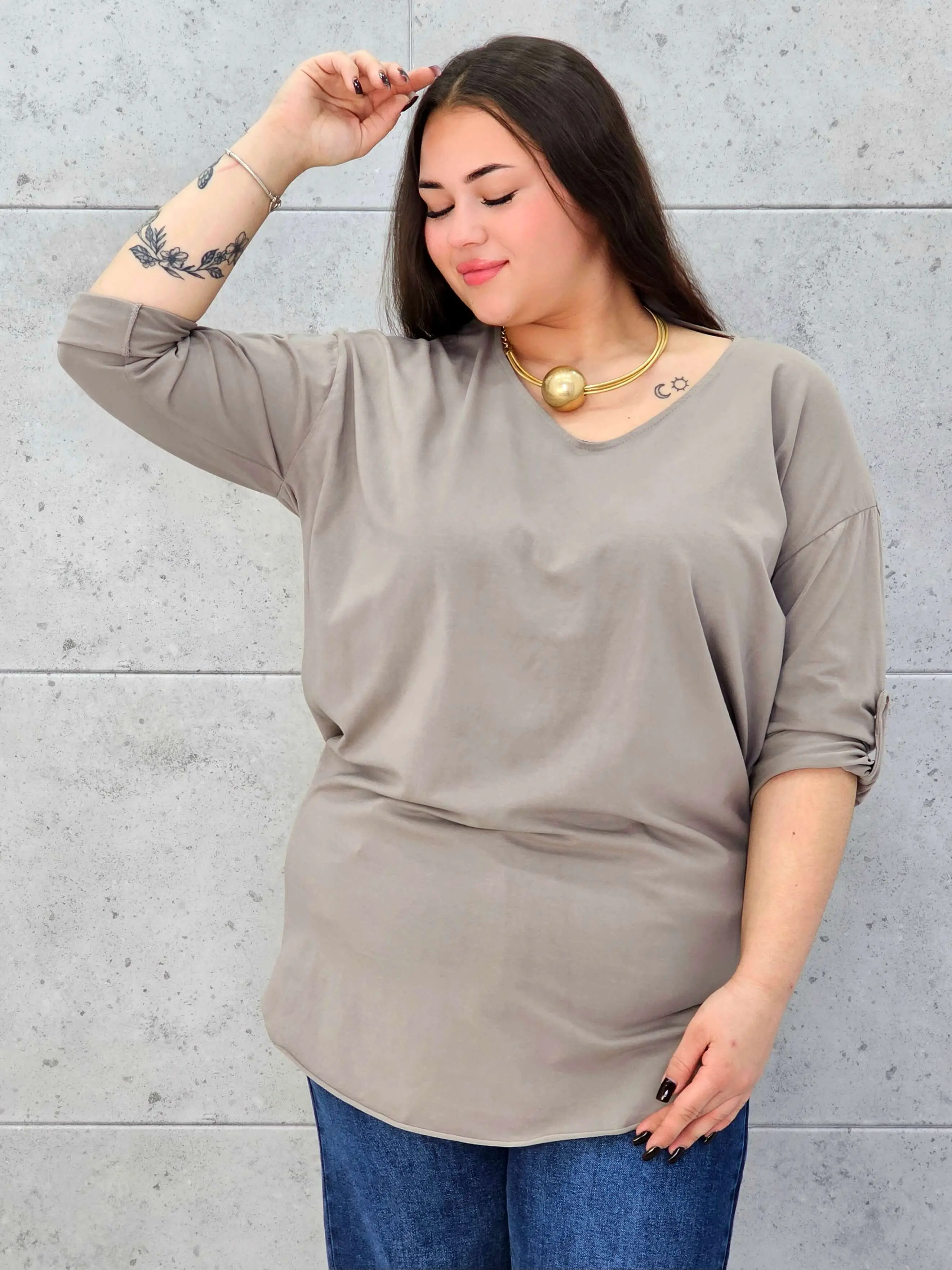 Bluzka Plus Size z Wiązaniem StylowaXL – Wygoda i Subtelna Elegancja dla Kobiet XXL - Image 5