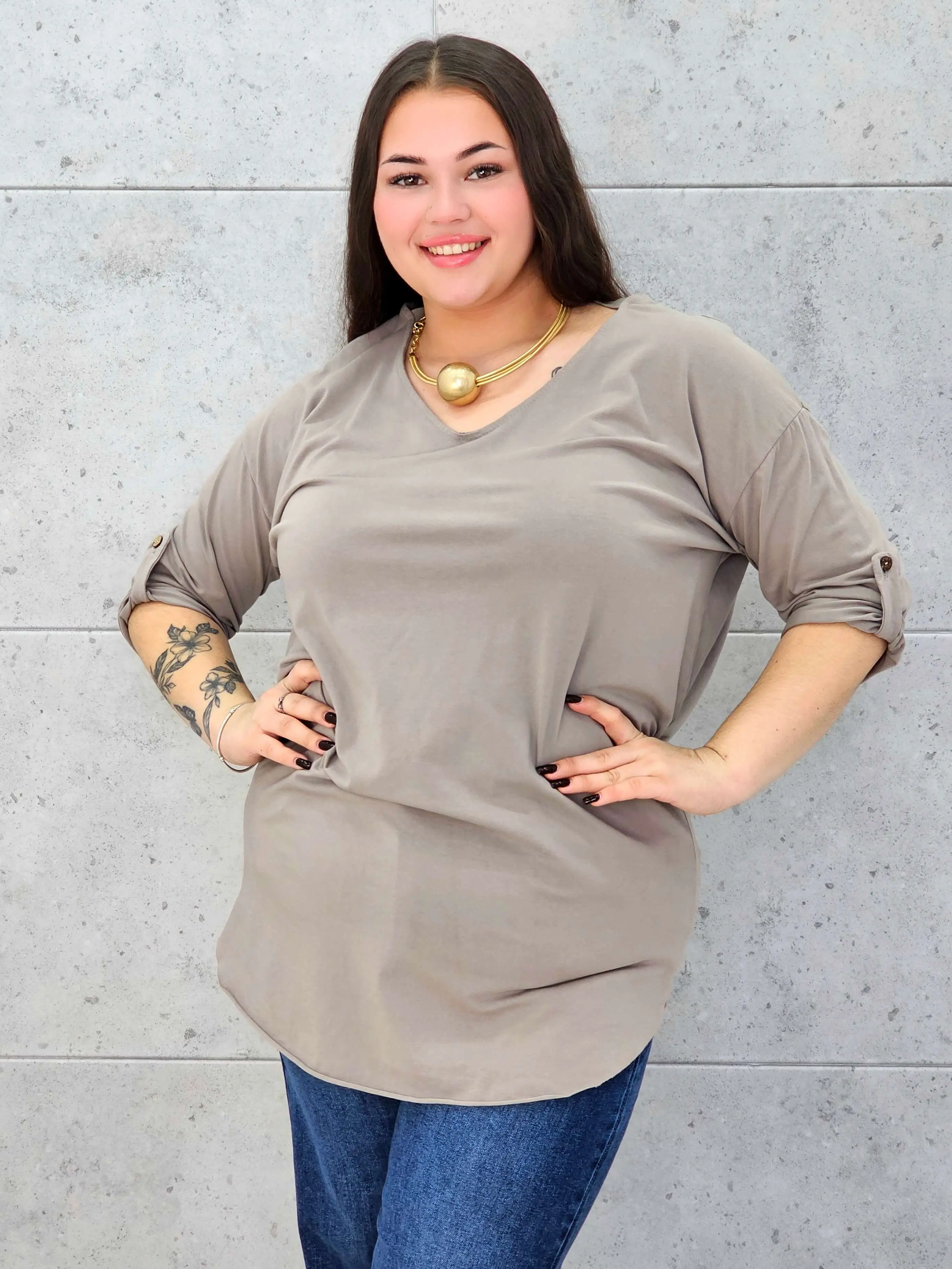 Bluzka Plus Size z Wiązaniem StylowaXL – Wygoda i Subtelna Elegancja dla Kobiet XXL - Image 7
