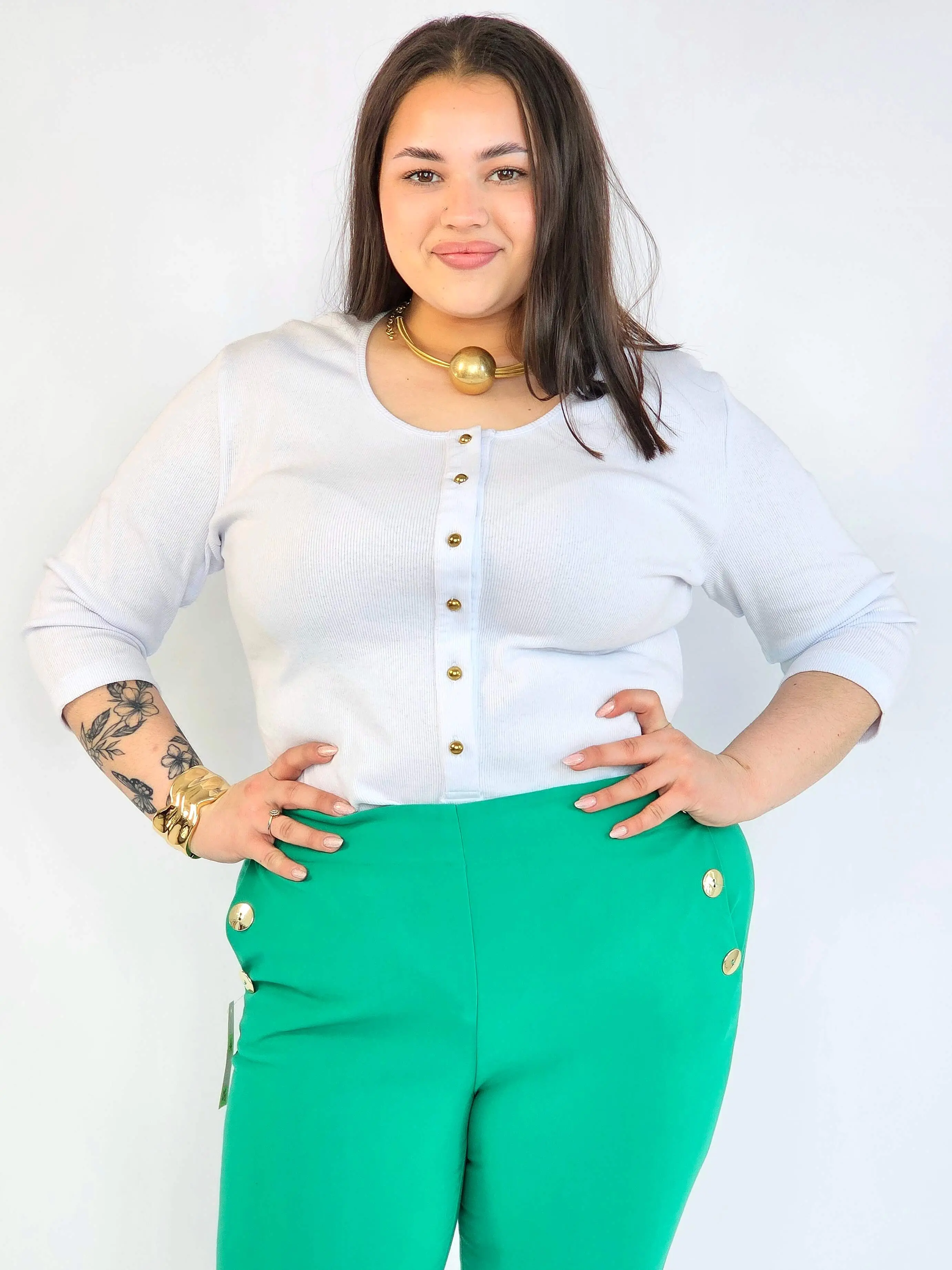 Body plus size – białe body damskie XXL z guziczkami - Image 5