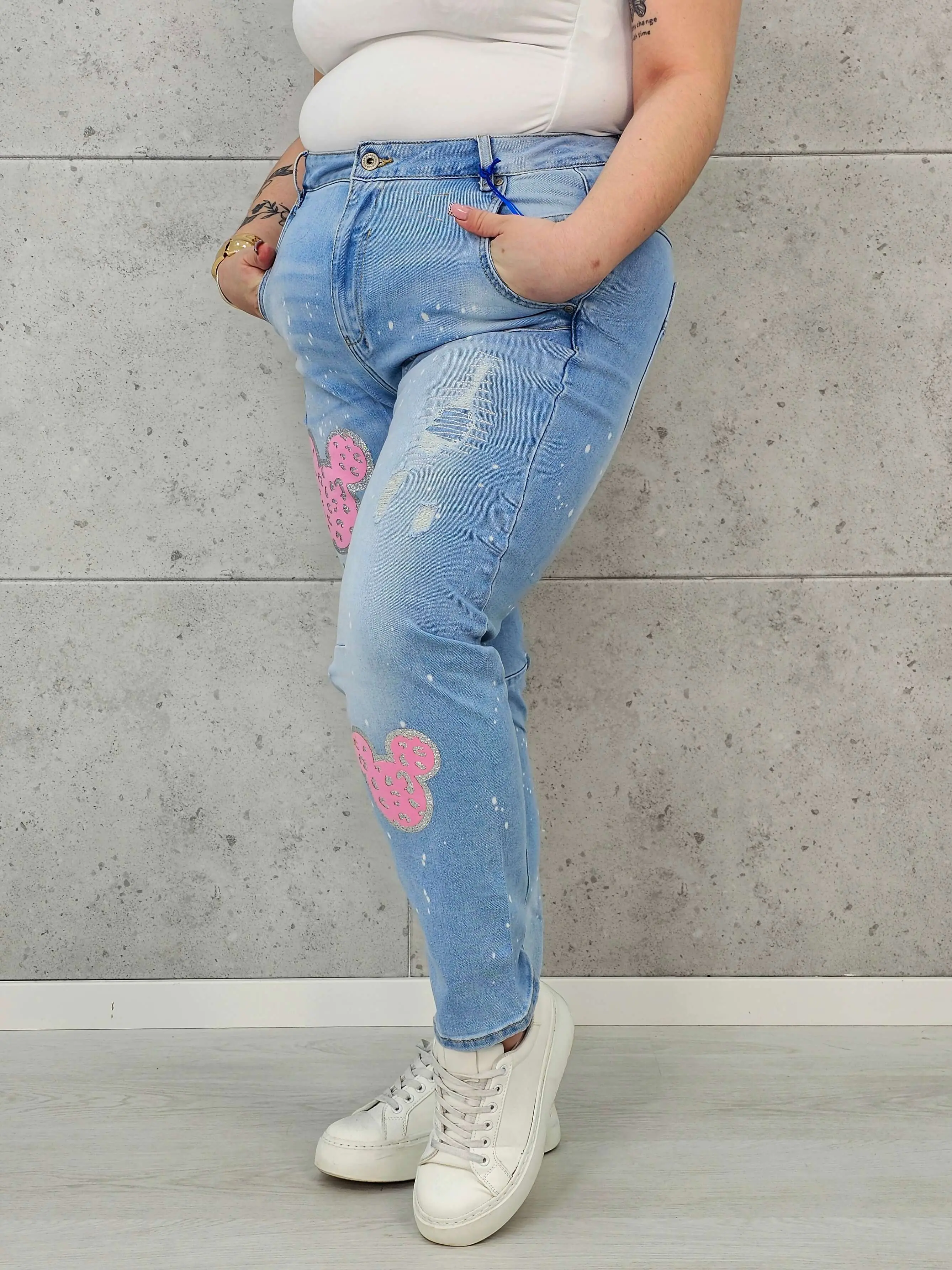 Jeansy Plus Size Elastyczne z Aplikacją – Brokat, Luźny Krój, Komfort XXL - Image 3