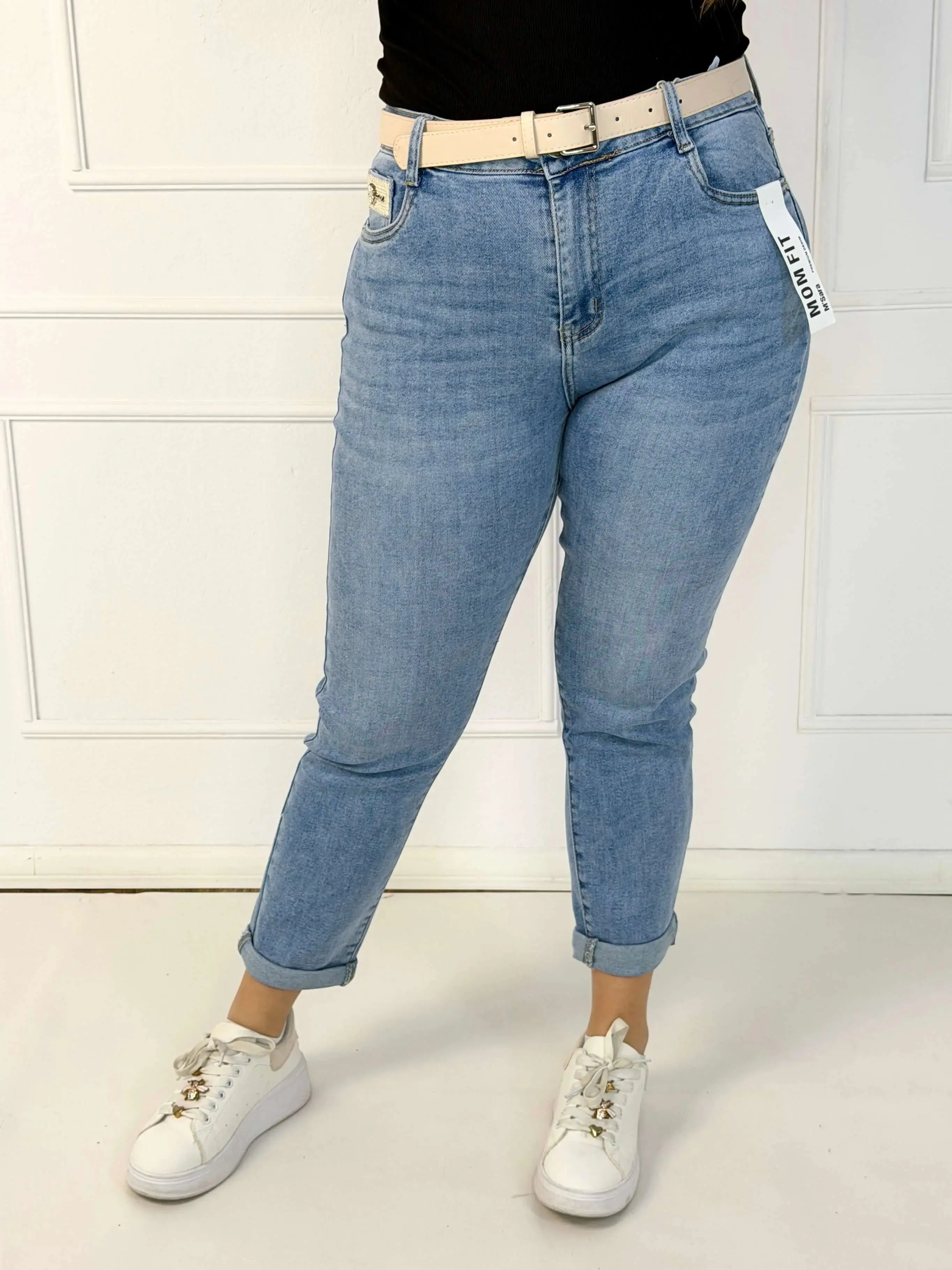 Jeansy plus size M'Sara mom fit XXL – jasny denim z wysokim stanem - Image 2
