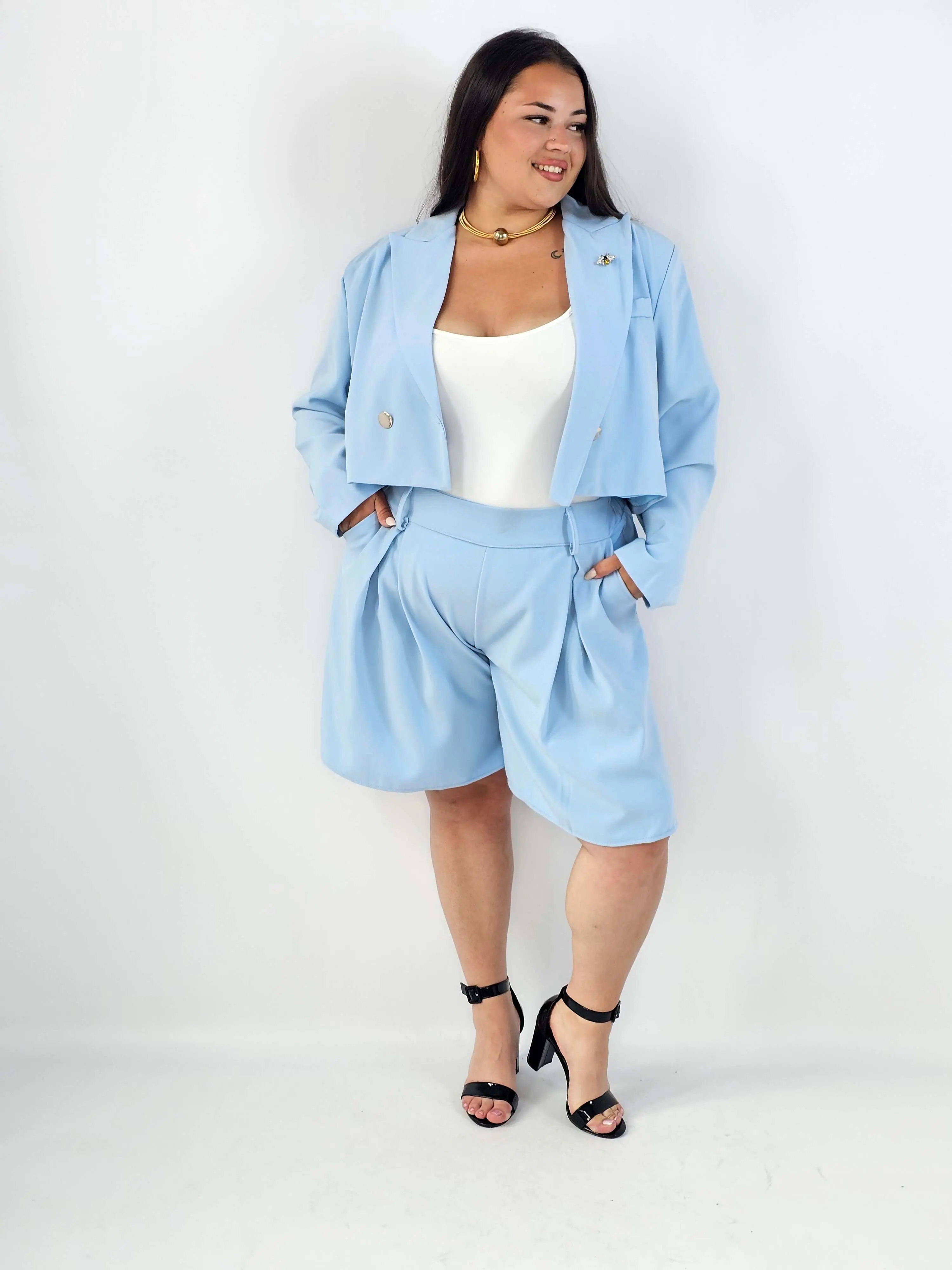 Komplet plus size garniturowy z krótką marynarką i szortami XXL - Image 16