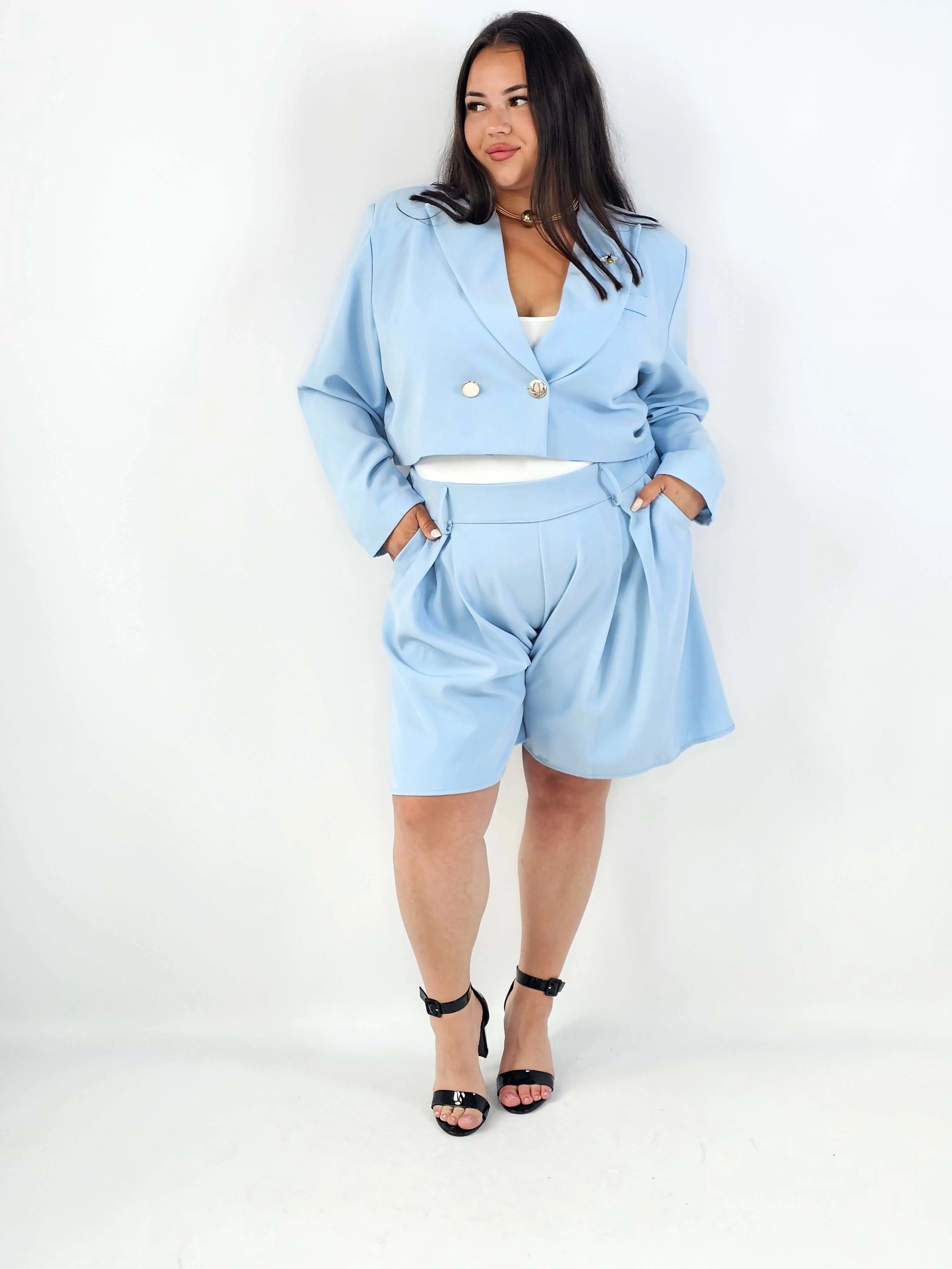 Komplet plus size garniturowy z krótką marynarką i szortami XXL - Image 2