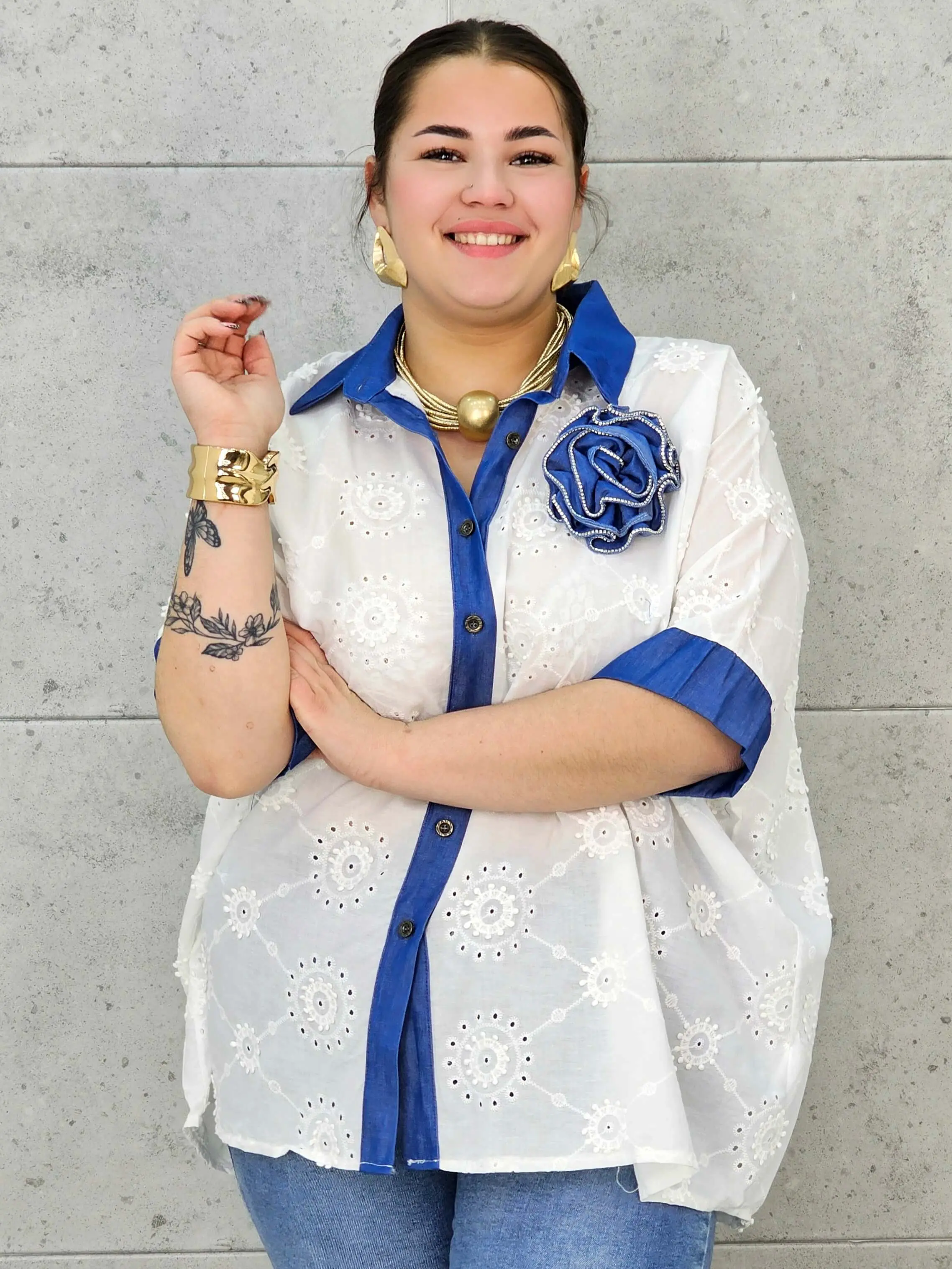 Koszula Plus Size Elegancka z Haftem – Kontrastowy Kołnierzyk, Swobodny Fason XXL - Image 5