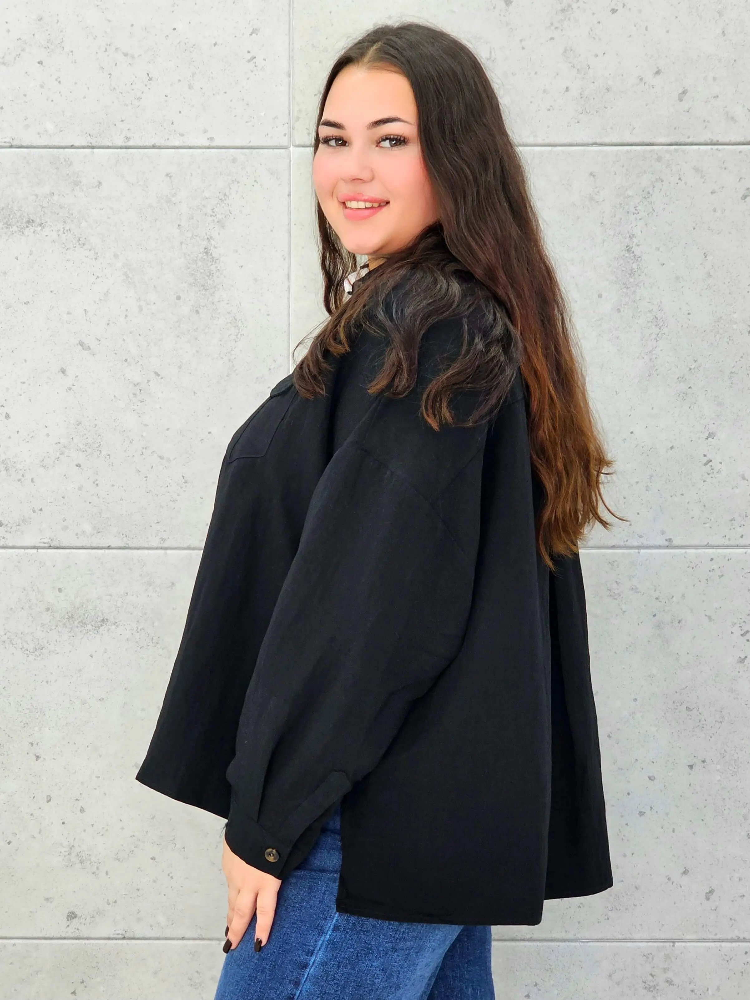 Koszula plus size oversize – styl, wygoda i elegancja - Image 8