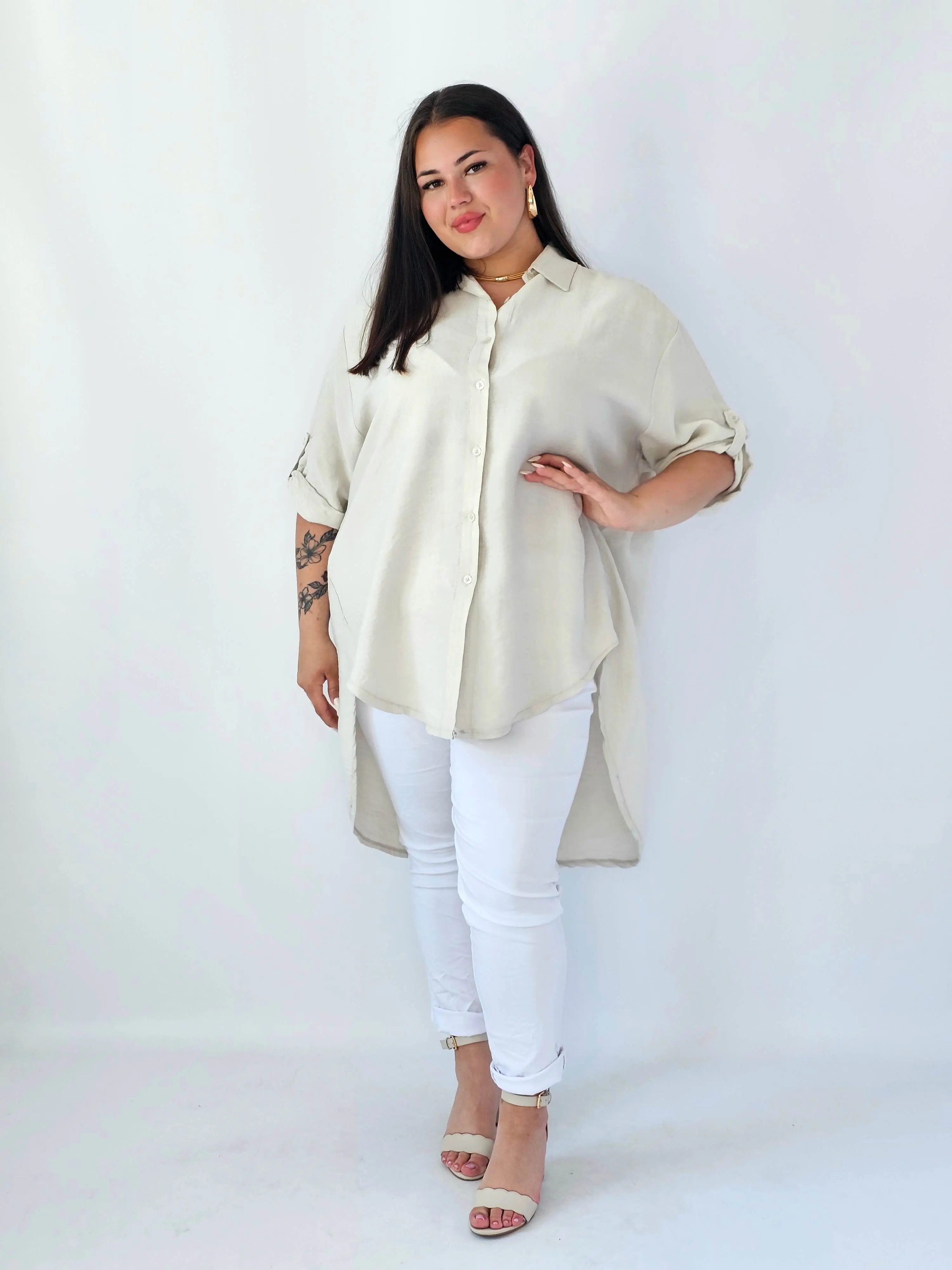 Koszula plus size oversize z wydłużonym tyłem – styl i komfort XXL - Image 12