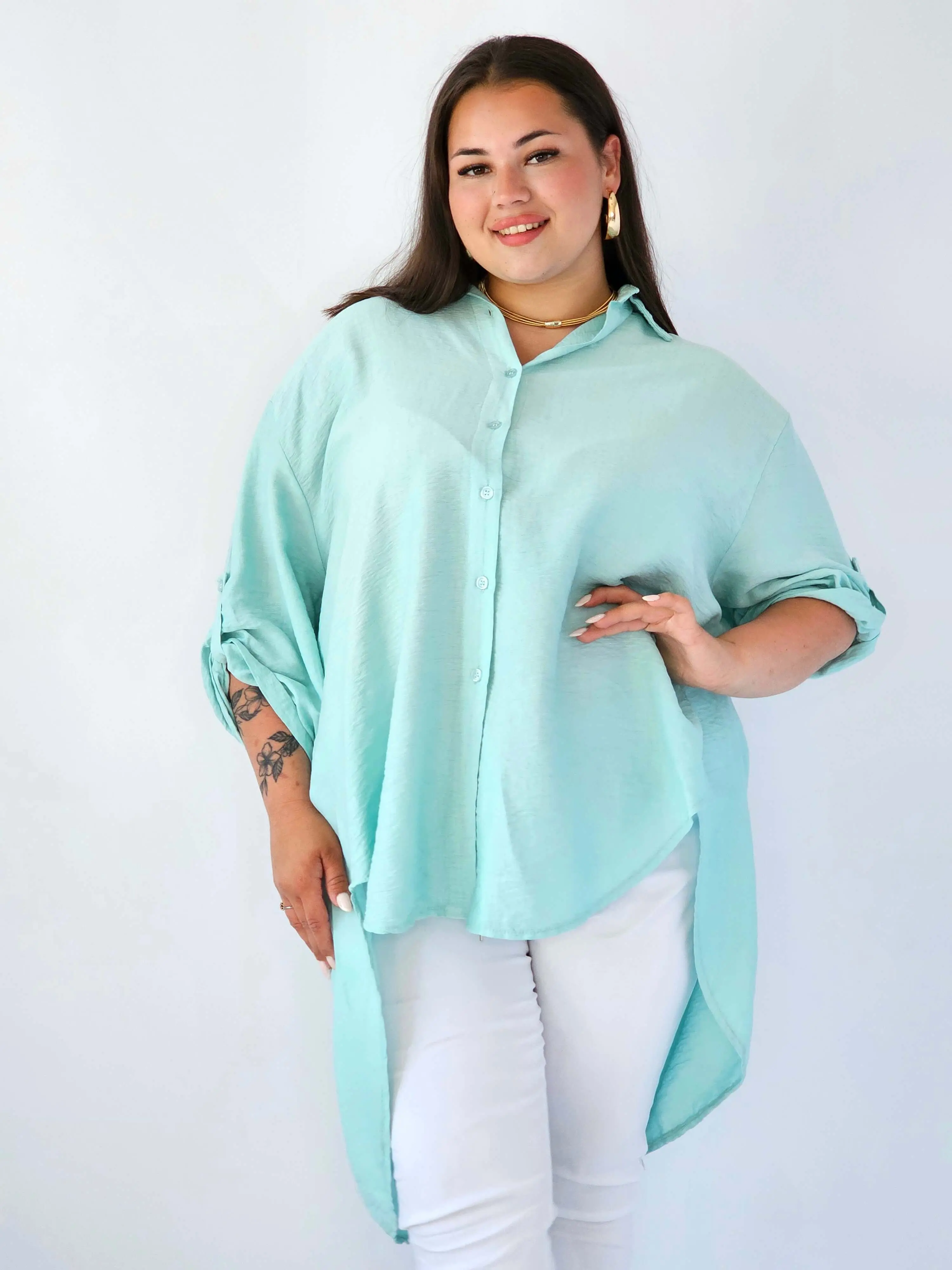 Koszula plus size oversize z wydłużonym tyłem – styl i komfort XXL - Image 4