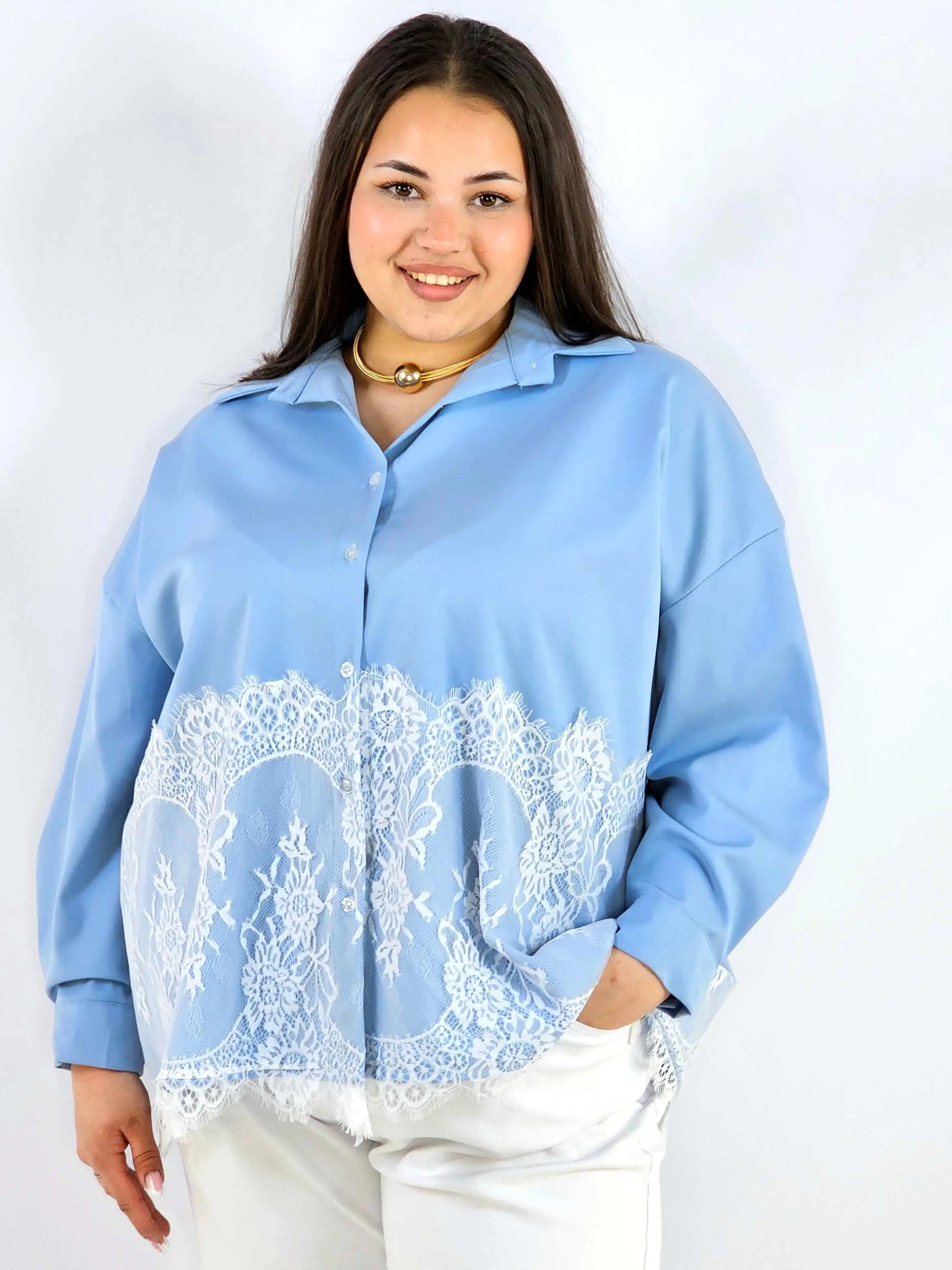 Koszula plus size z koronkowym dołem XXL – elegancki styl - Image 12