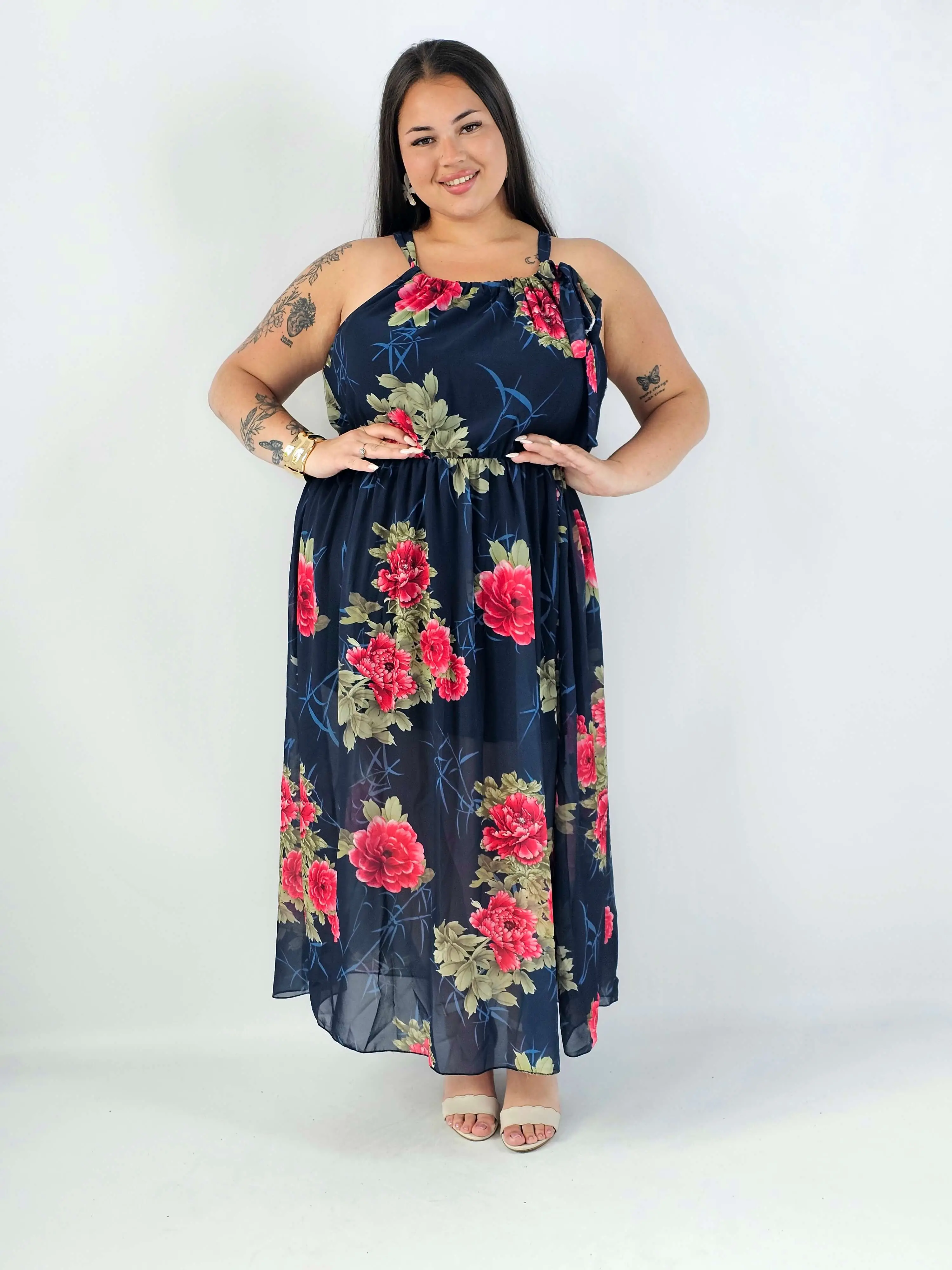Sukienka plus size VIP z wiązaniem przy szyi i rozcięciem – kobieca elegancja na wyjątkowe okazje - Image 13