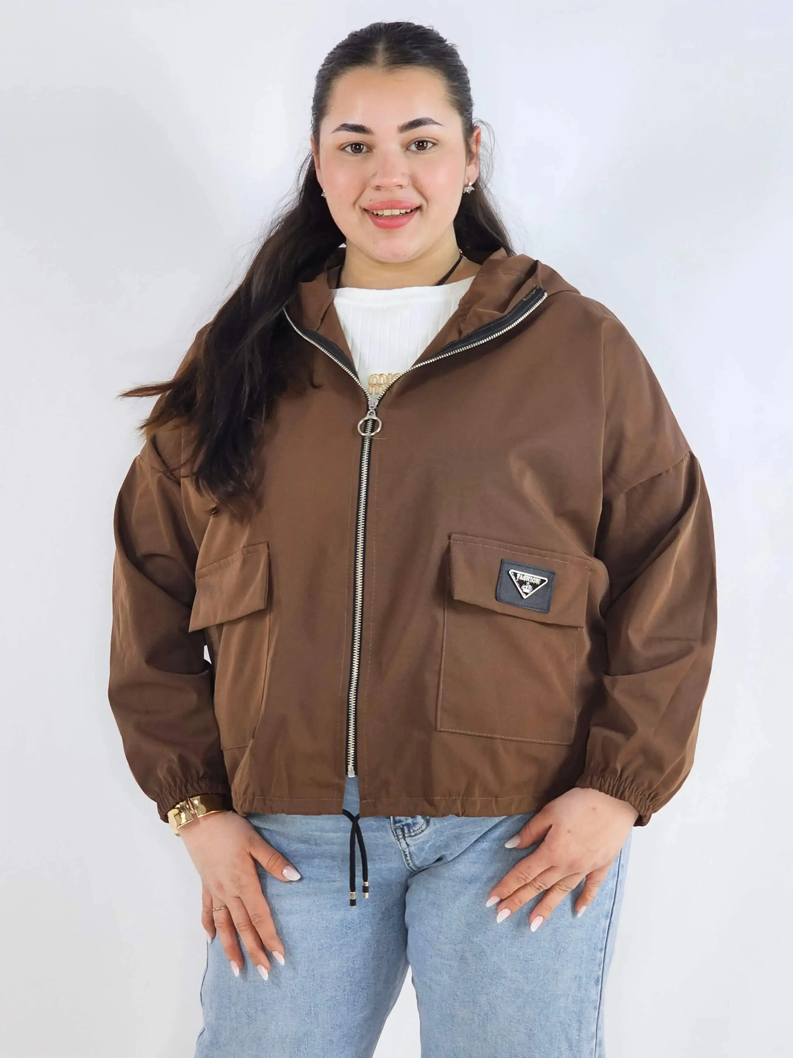 Kurtka damska – lekka, modna i praktyczna propozycja plus size - Image 5