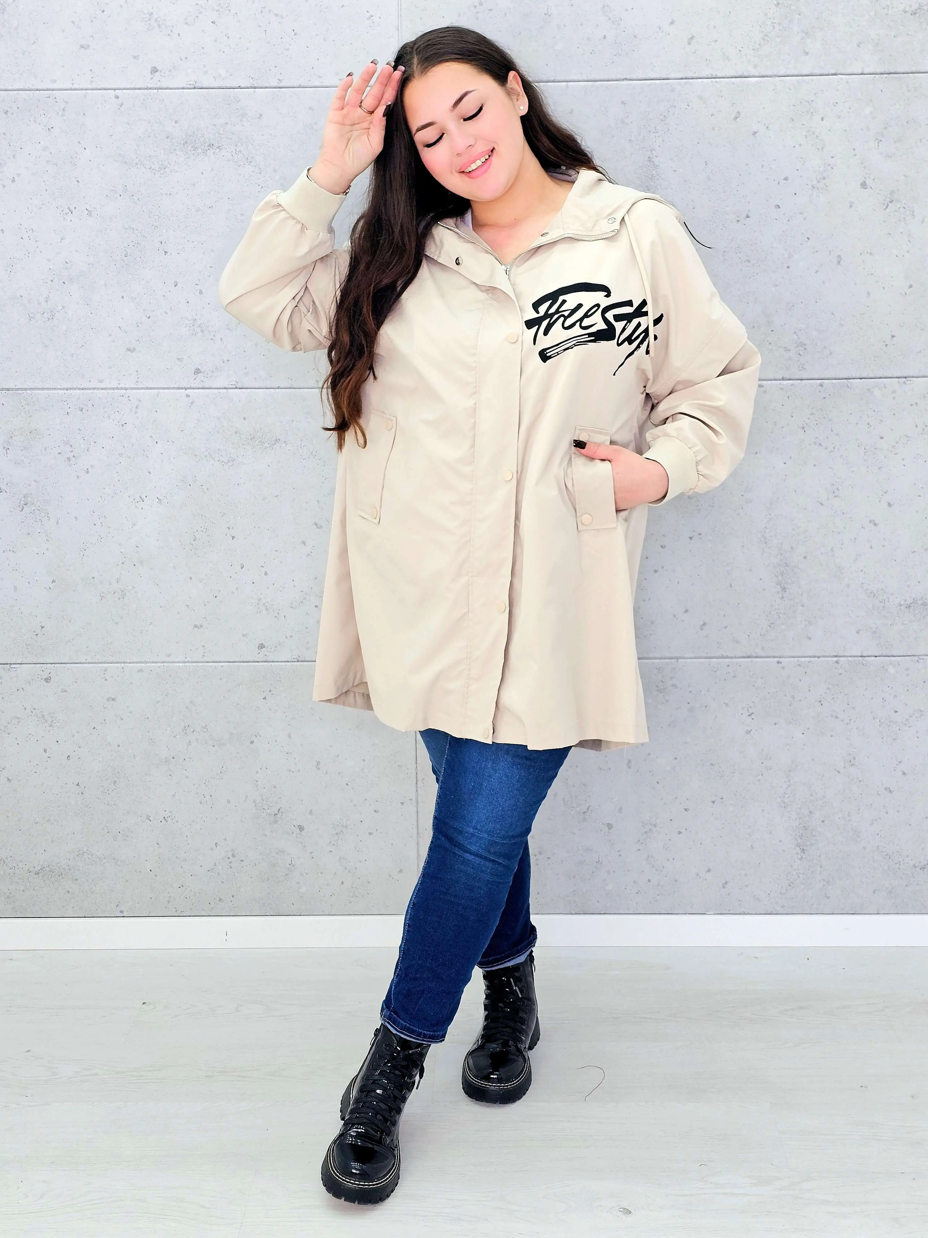 Kurtka damska z nadrukiem freestyle XXL – modny miejski styl w wersji plus size - Image 5
