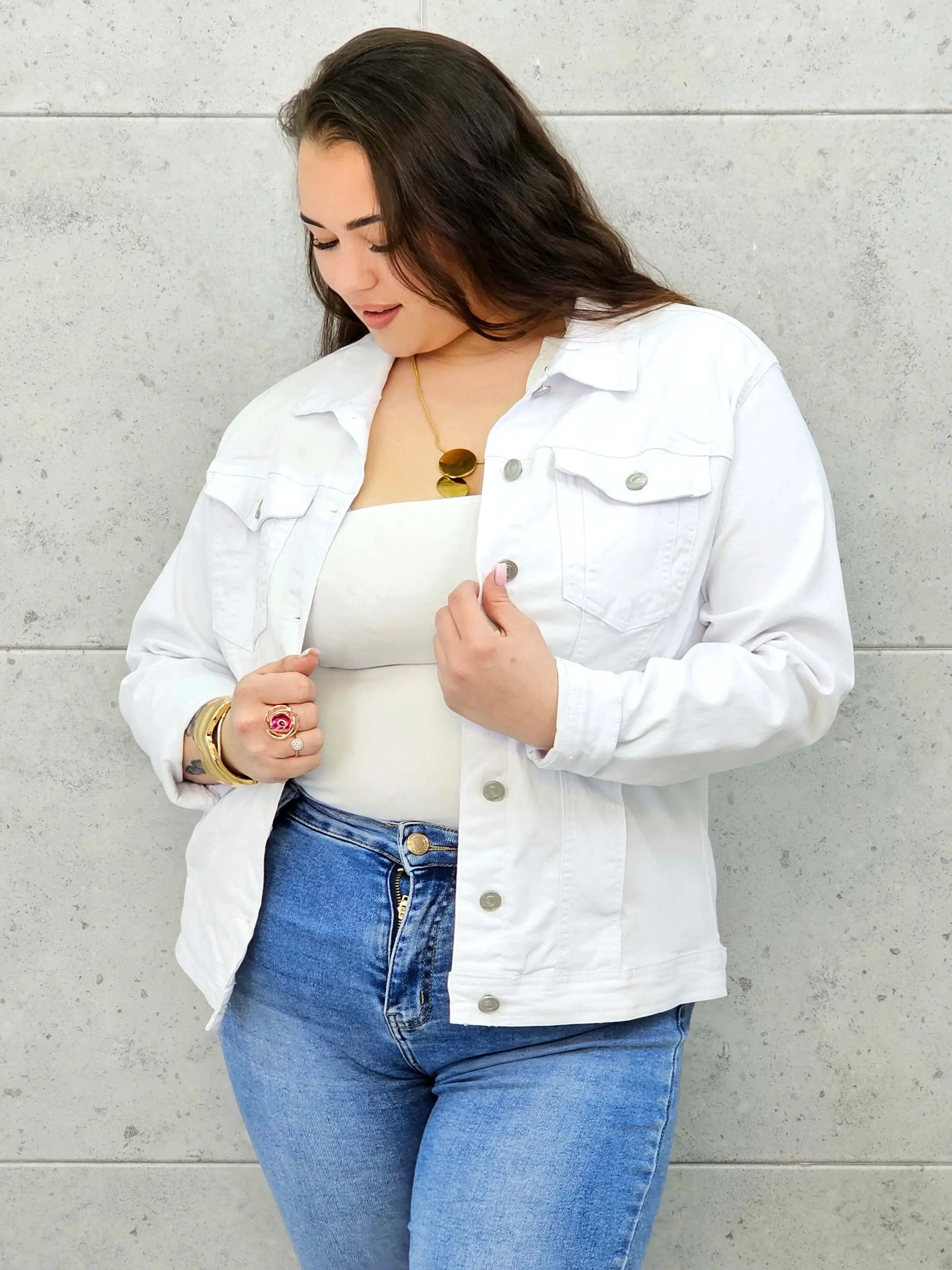 Kurtka jeansowa plus size biała – klasyczna katana XXL Stylowa XL - Image 5