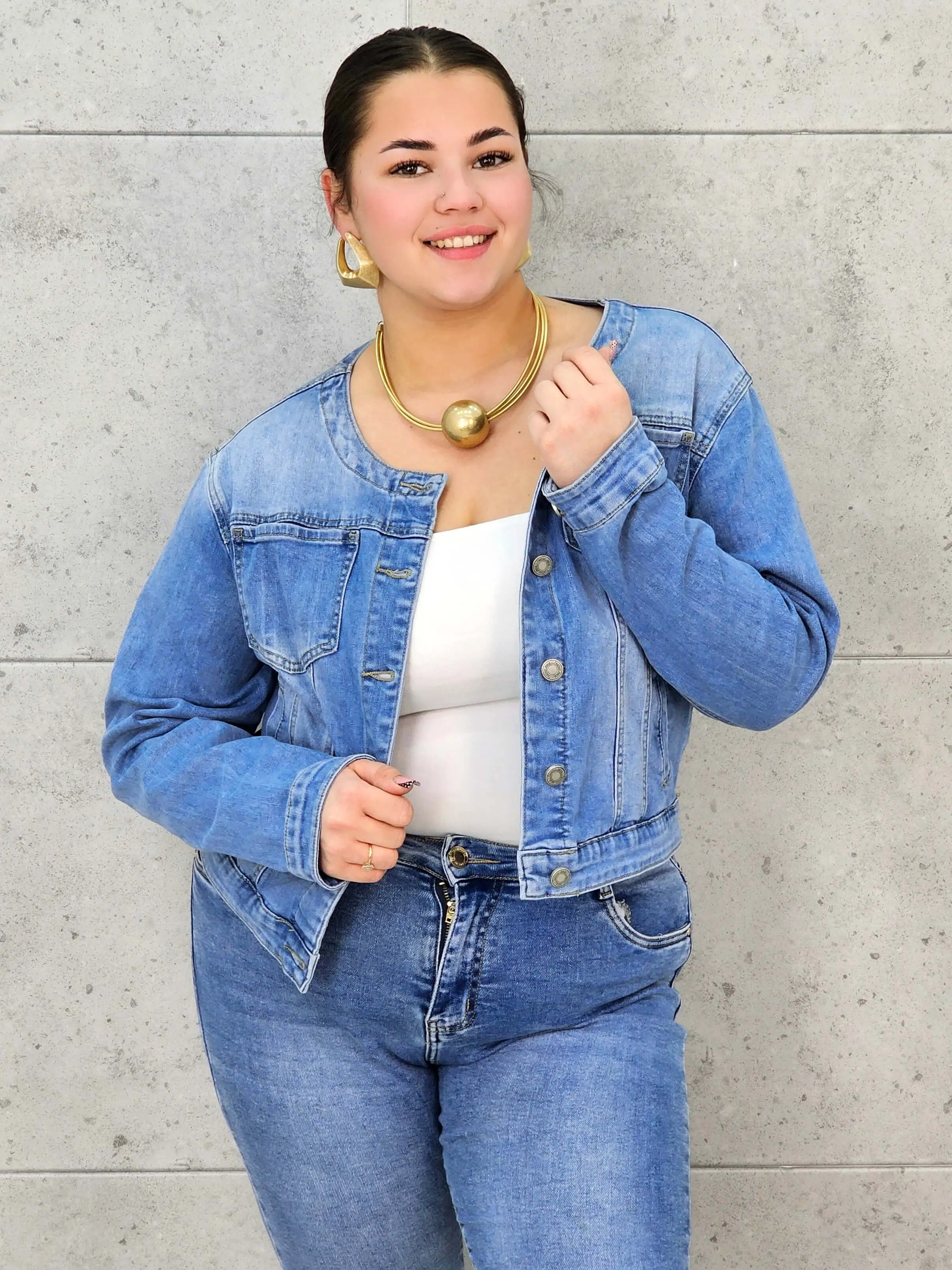 Kurtka jeansowa plus size z klasycznym krojem – Stylowa, lekka i uniwersalna - Image 3