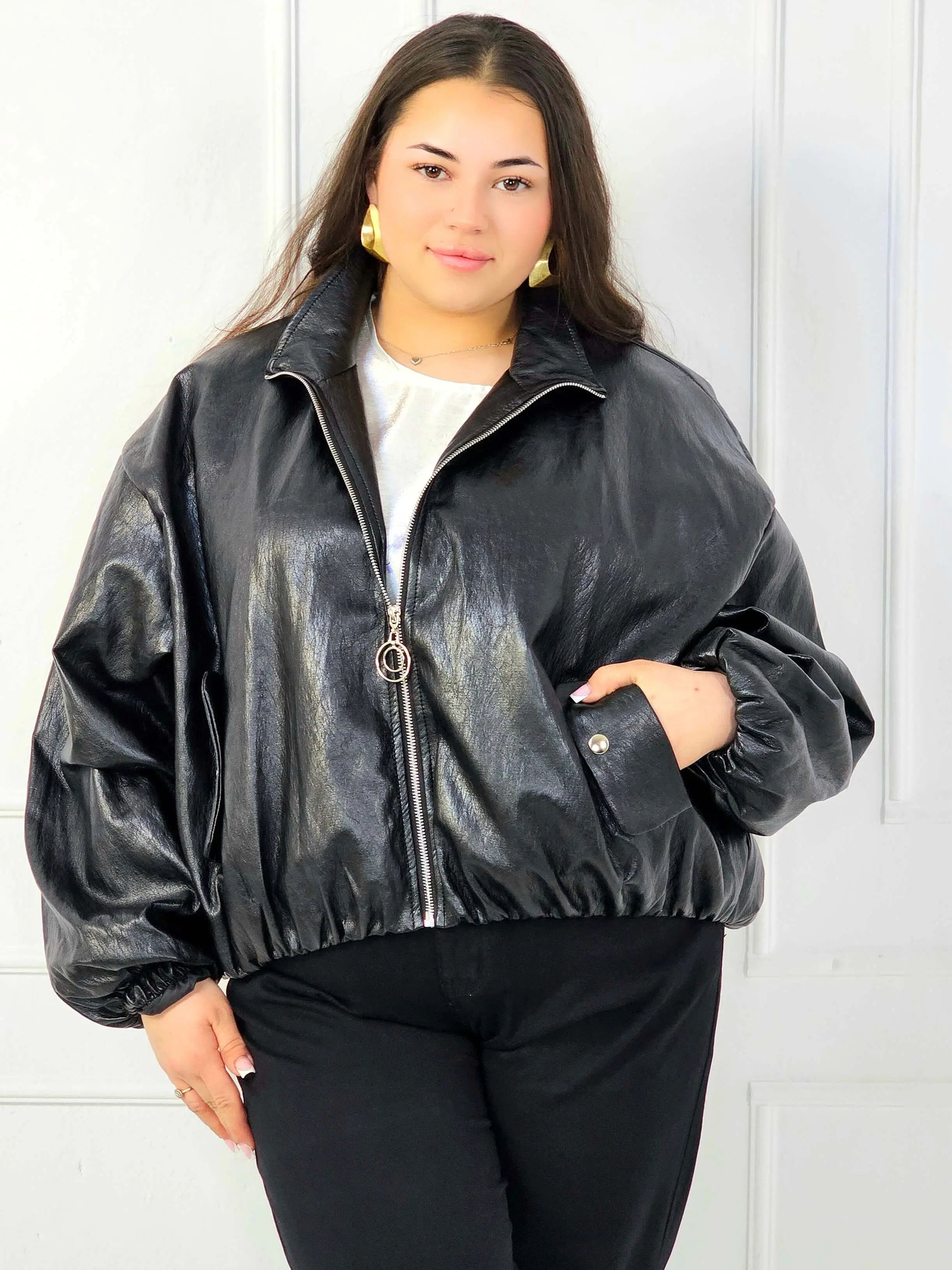 Kurtka plus size bomberka o luźnym kroju z suwakiem - Image 6