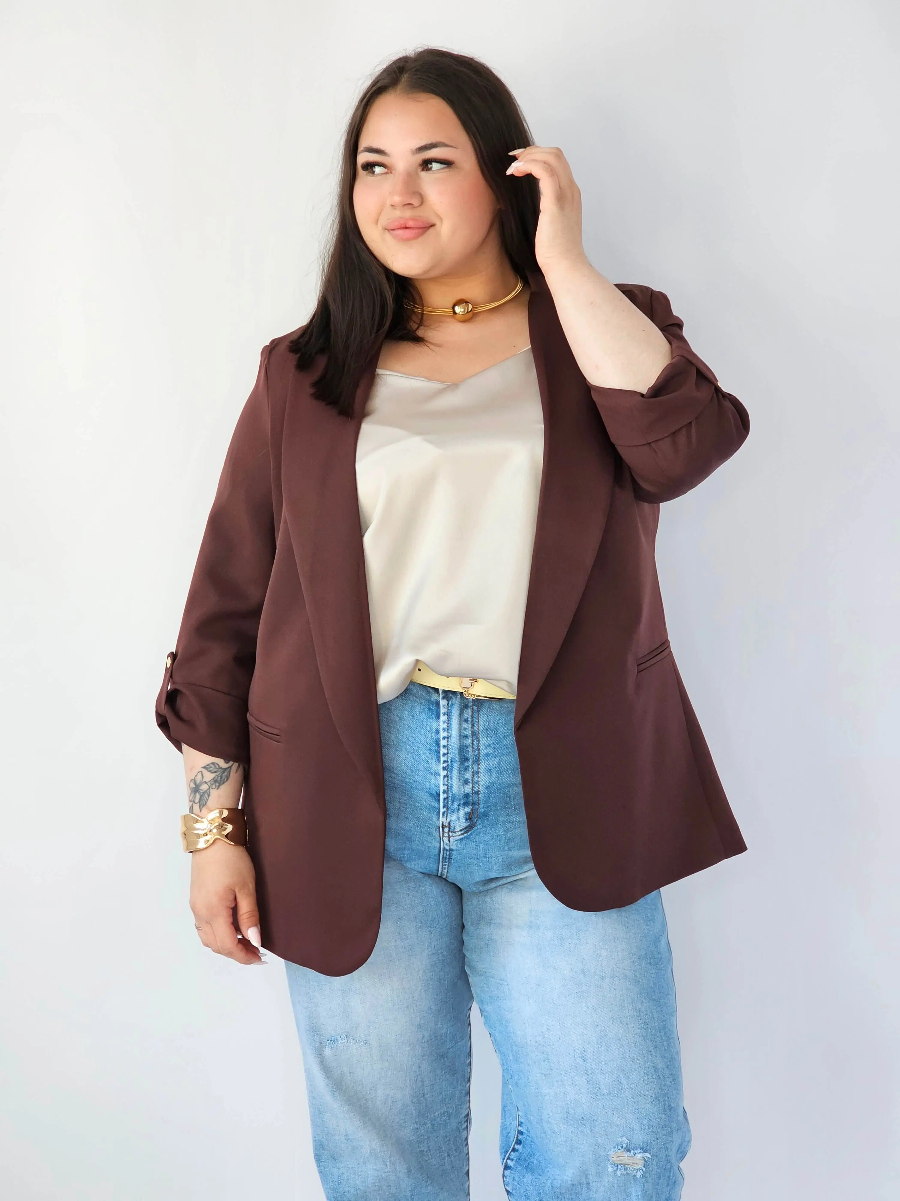 Marynarka plus size – elegancja, która pasuje do każdej stylizacji. - Image 10