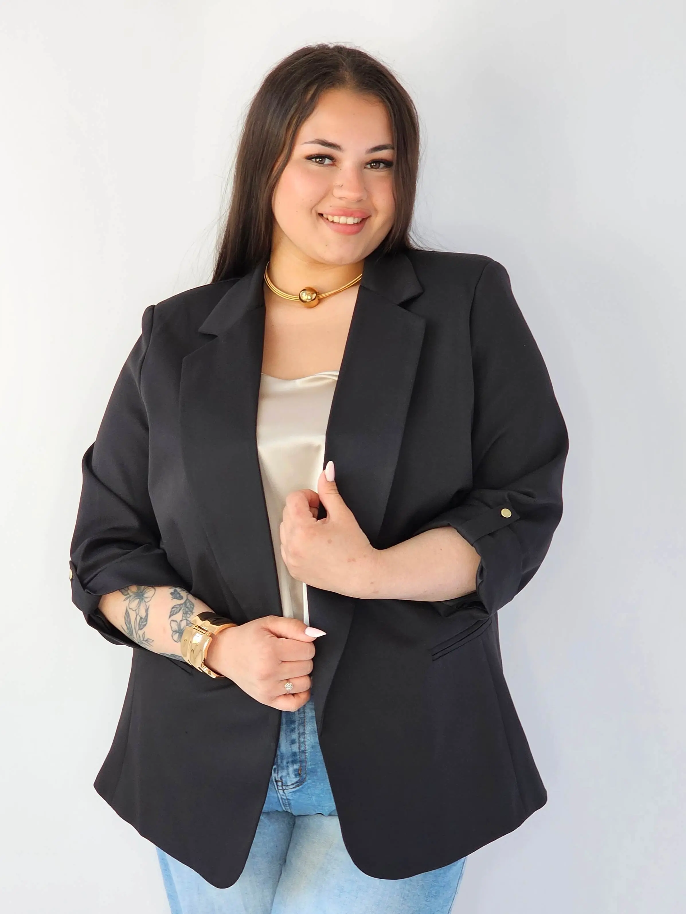 Marynarka plus size – elegancja, która pasuje do każdej stylizacji. - Image 8