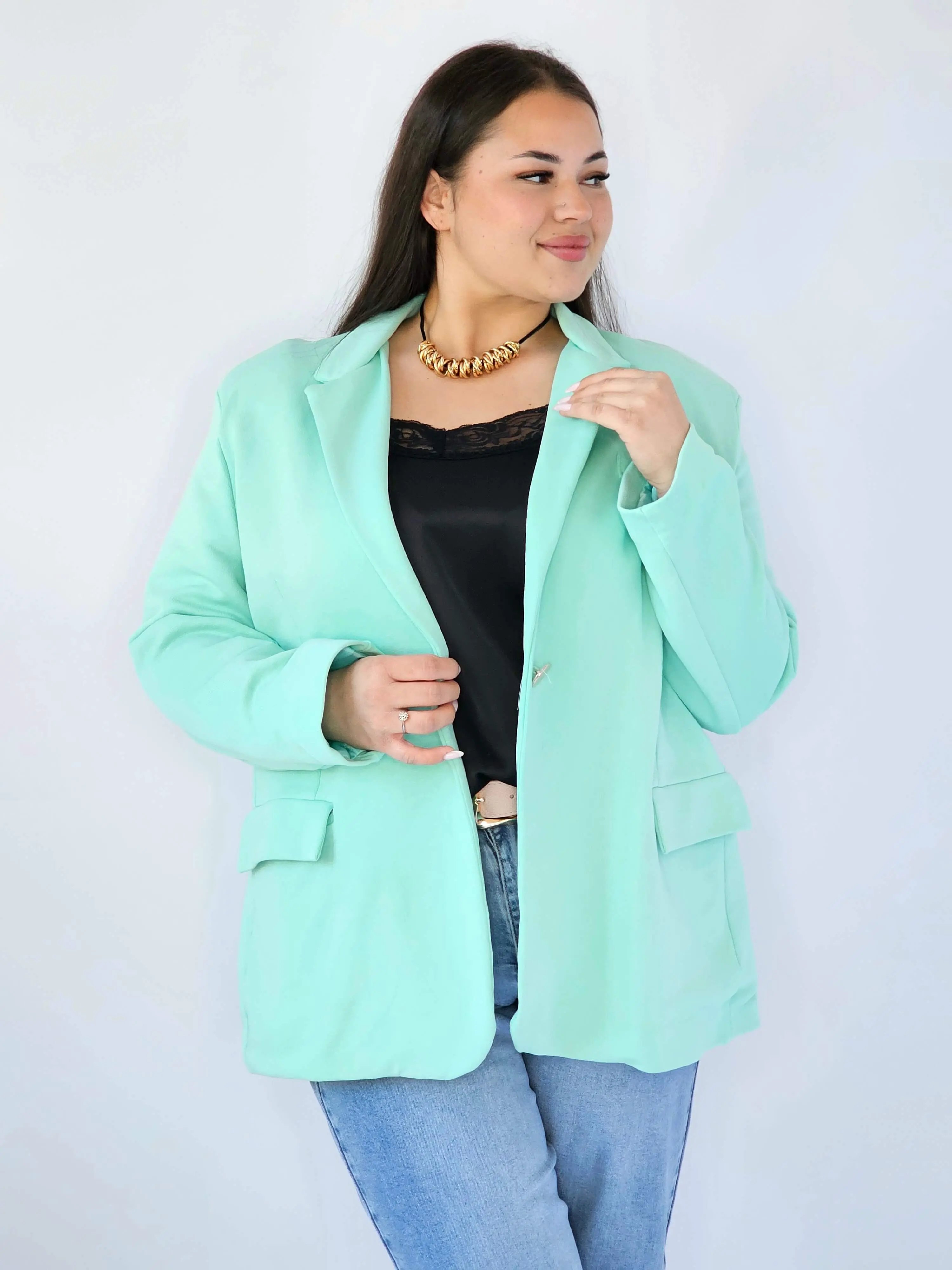 Marynarka plus size – elegancki fason dla kobiet XXL na każdą okazję - Image 4