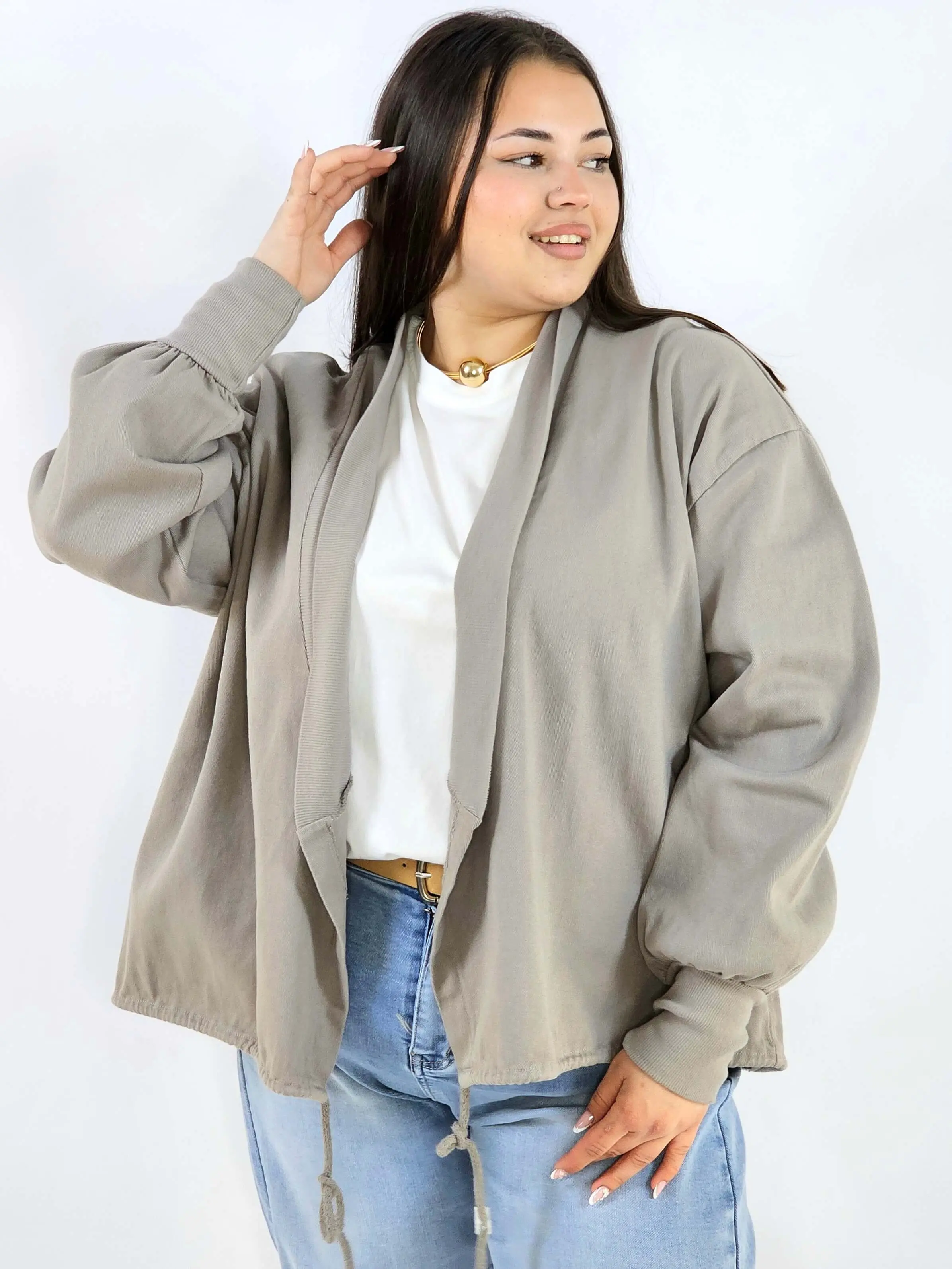 Narzutka plus size lekka oversize wiązana wygodna i stylowa - Image 5